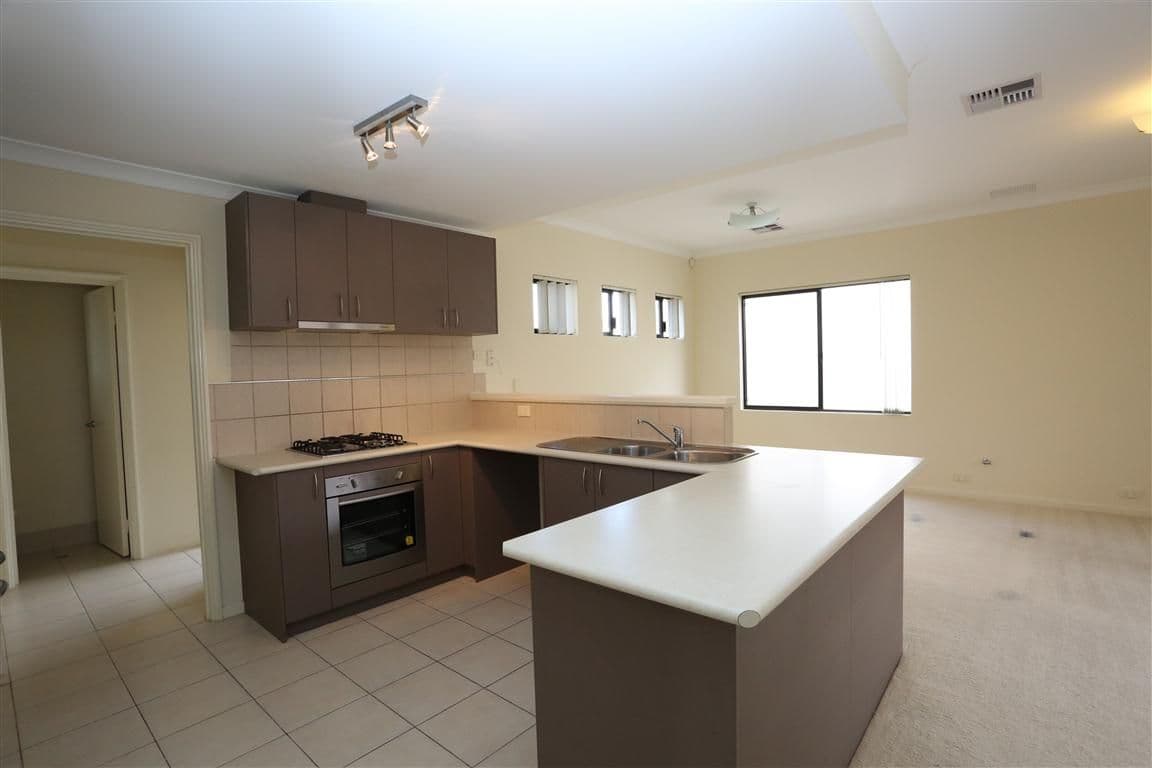 1/100 Fitzroy Road, Rivervale WA 6103, Rivervale - Thumbnail 3