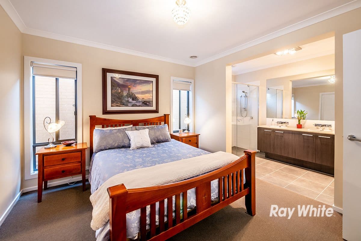33 Trillium Boulevard, Cranbourne North VIC 3977, Cranbourne North - Thumbnail 4
