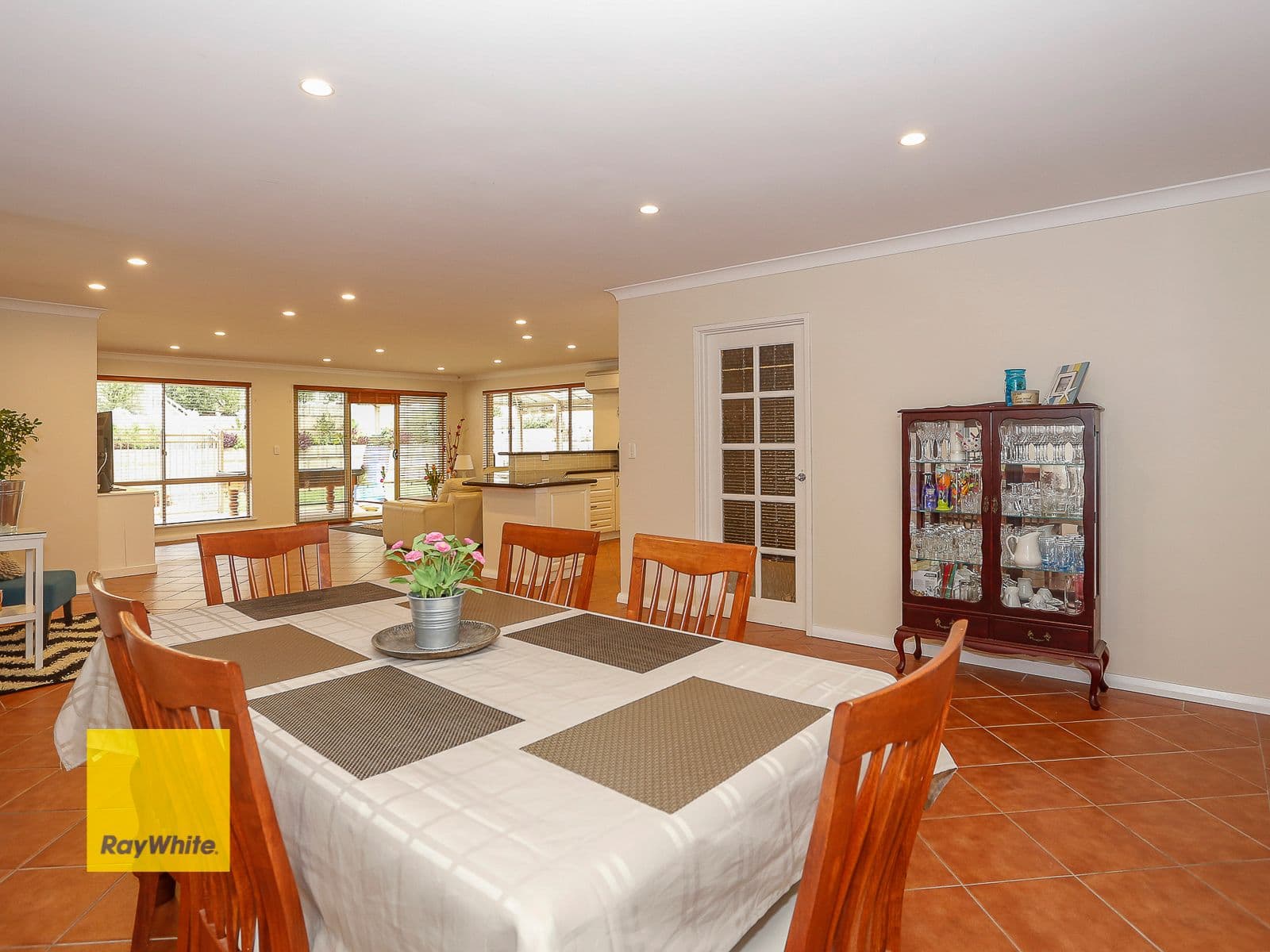 44 Harman Road, Sorrento WA 6020, Sorrento - Thumbnail 6