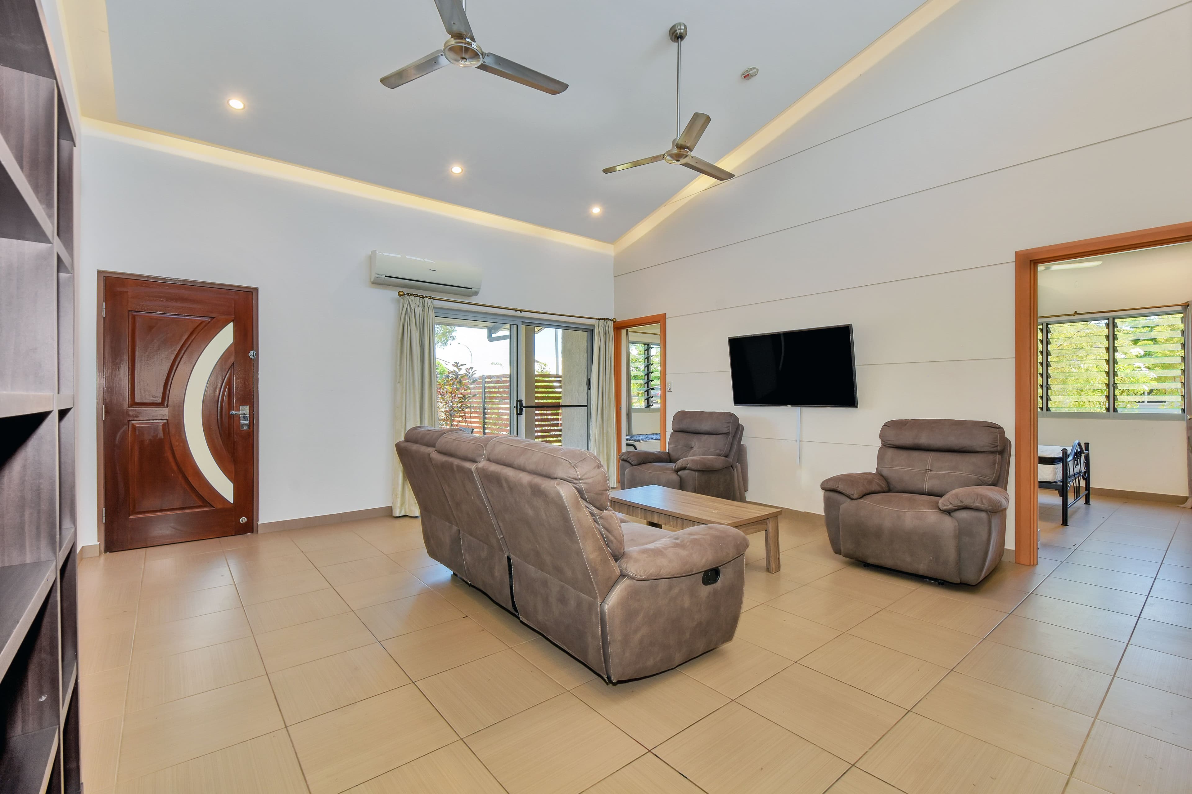 1 Mahoney Street, Muirhead NT 0810, Muirhead - Thumbnail 3