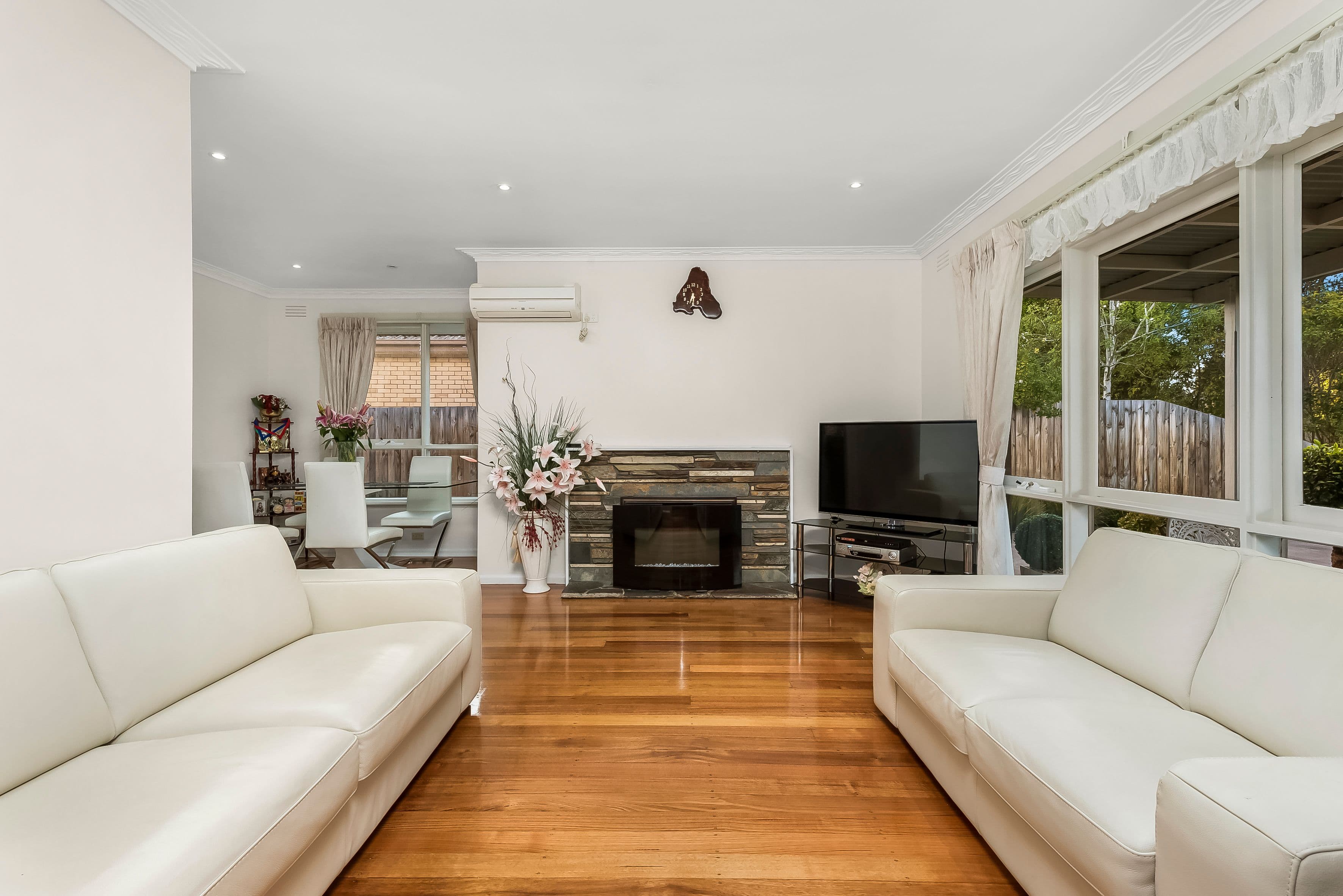 14 Delmore Crescent, Glen Waverley VIC 3150, Glen Waverley - Thumbnail 2