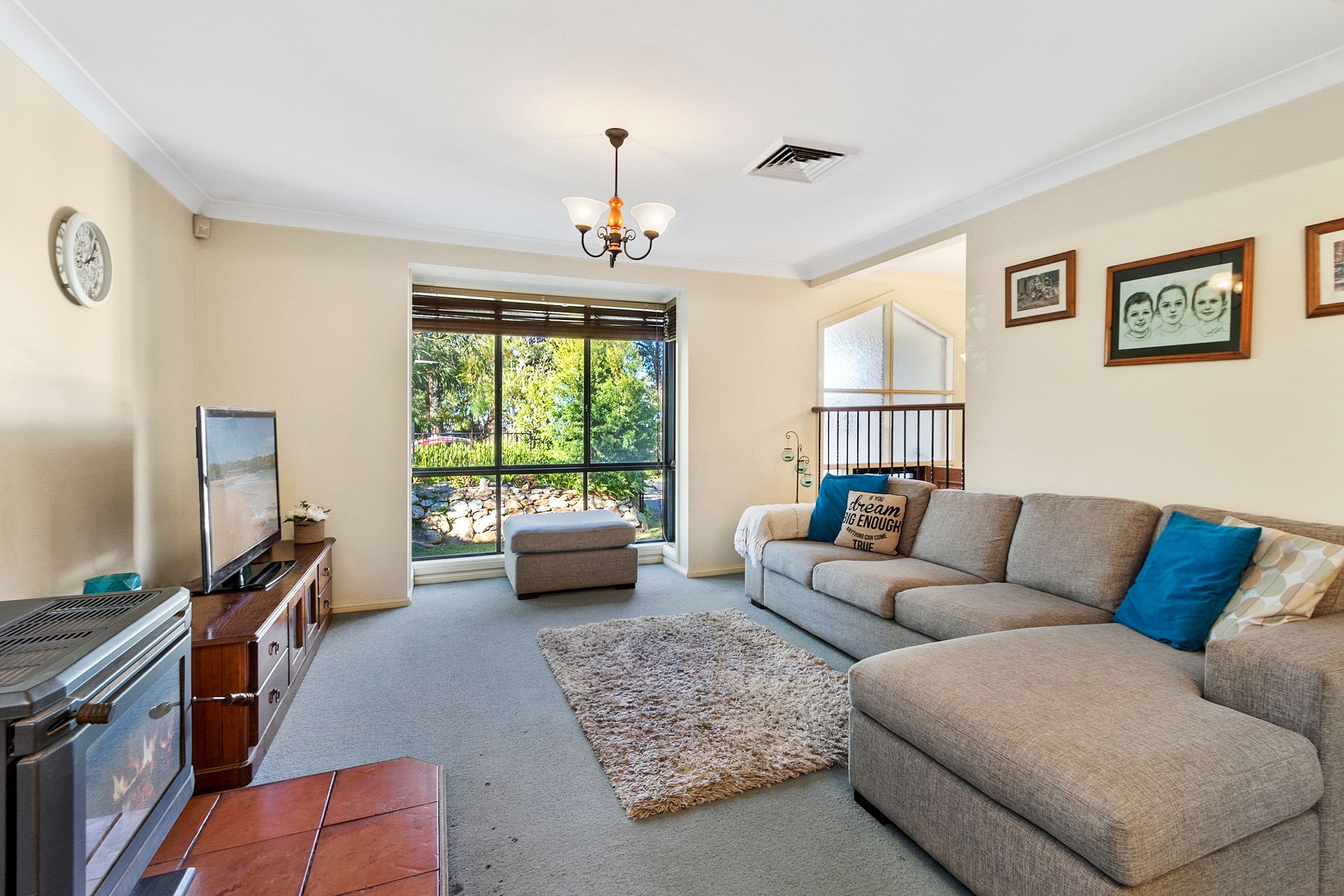362 Lieutenant Bowen Drive, Bowen Mountain - Thumbnail 4