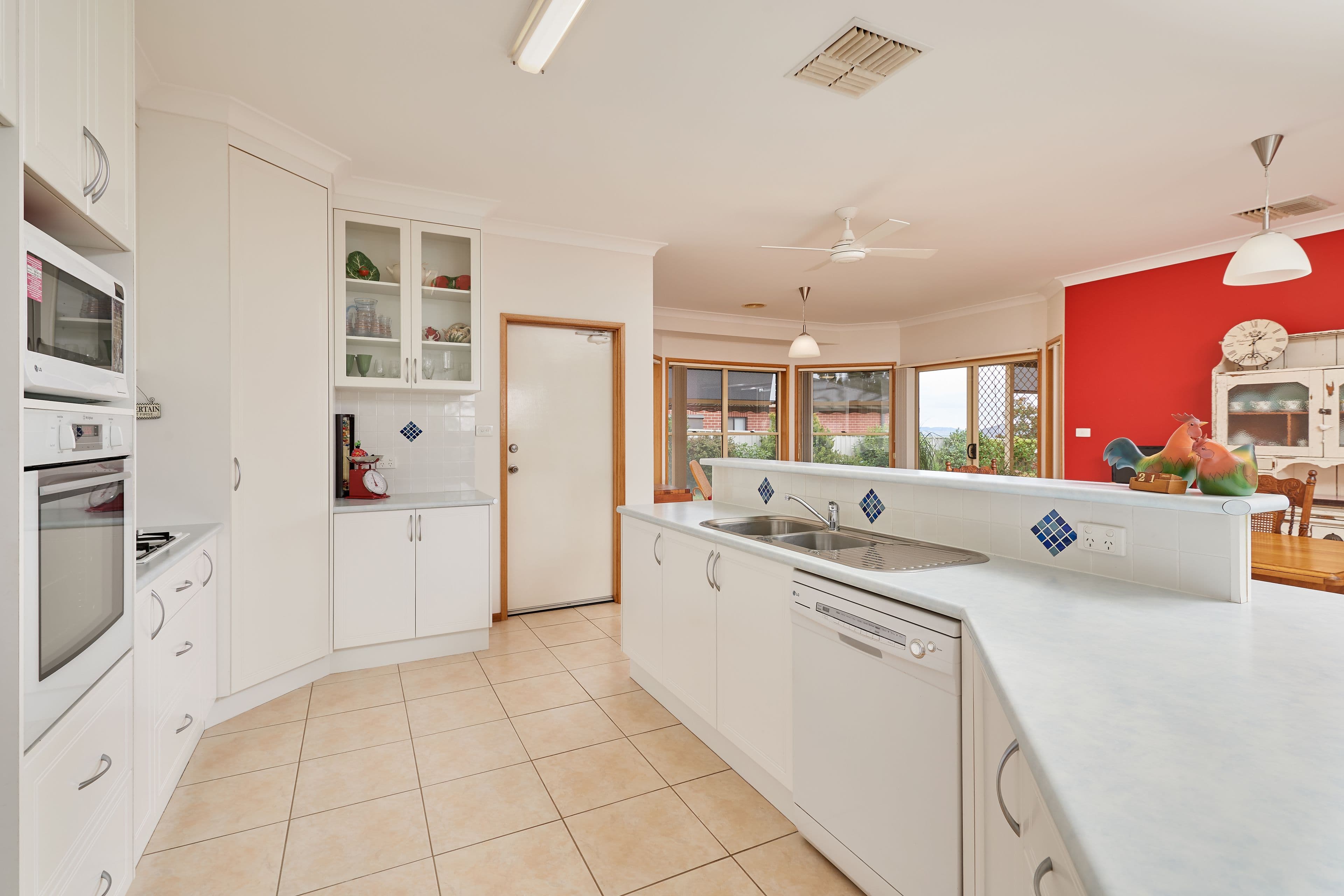 5 Marylands Way, Bourkelands NSW 2650, Bourkelands - Thumbnail 2