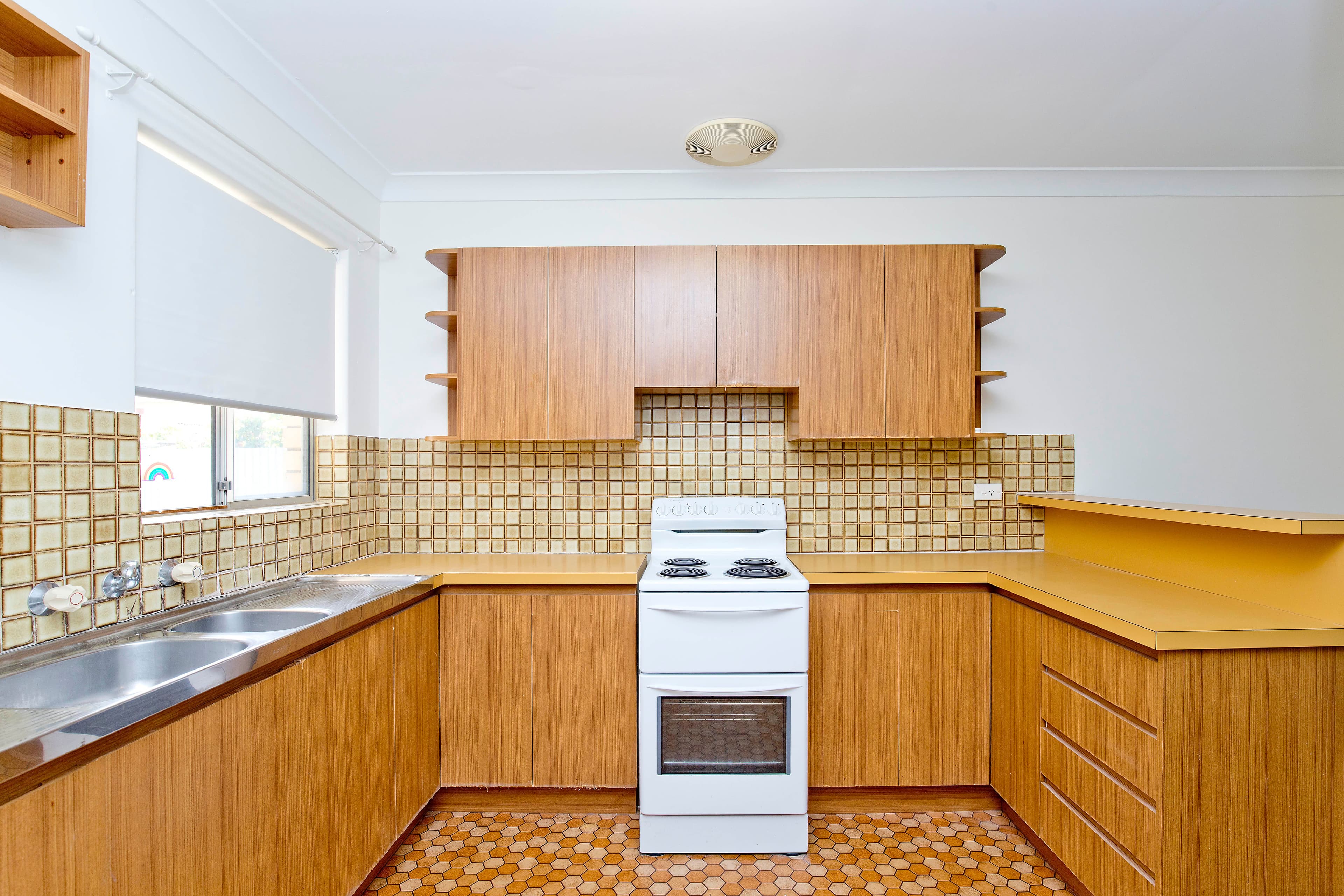 26 Avenue Road, Cumberland Park SA 5041, Cumberland Park - Thumbnail 2