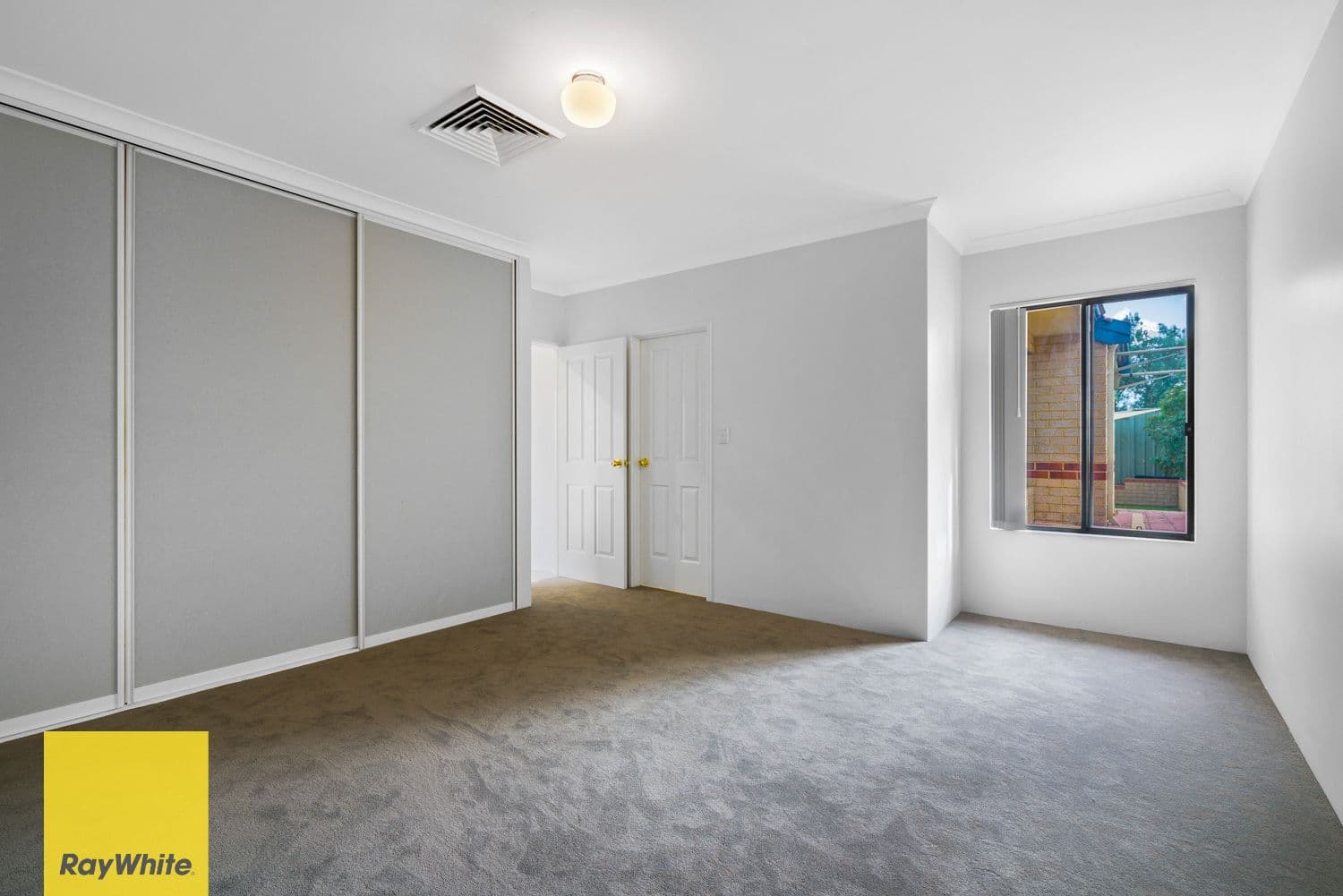 1 Ravenswood Drive, Nollamara WA 6061, Nollamara - Thumbnail 4