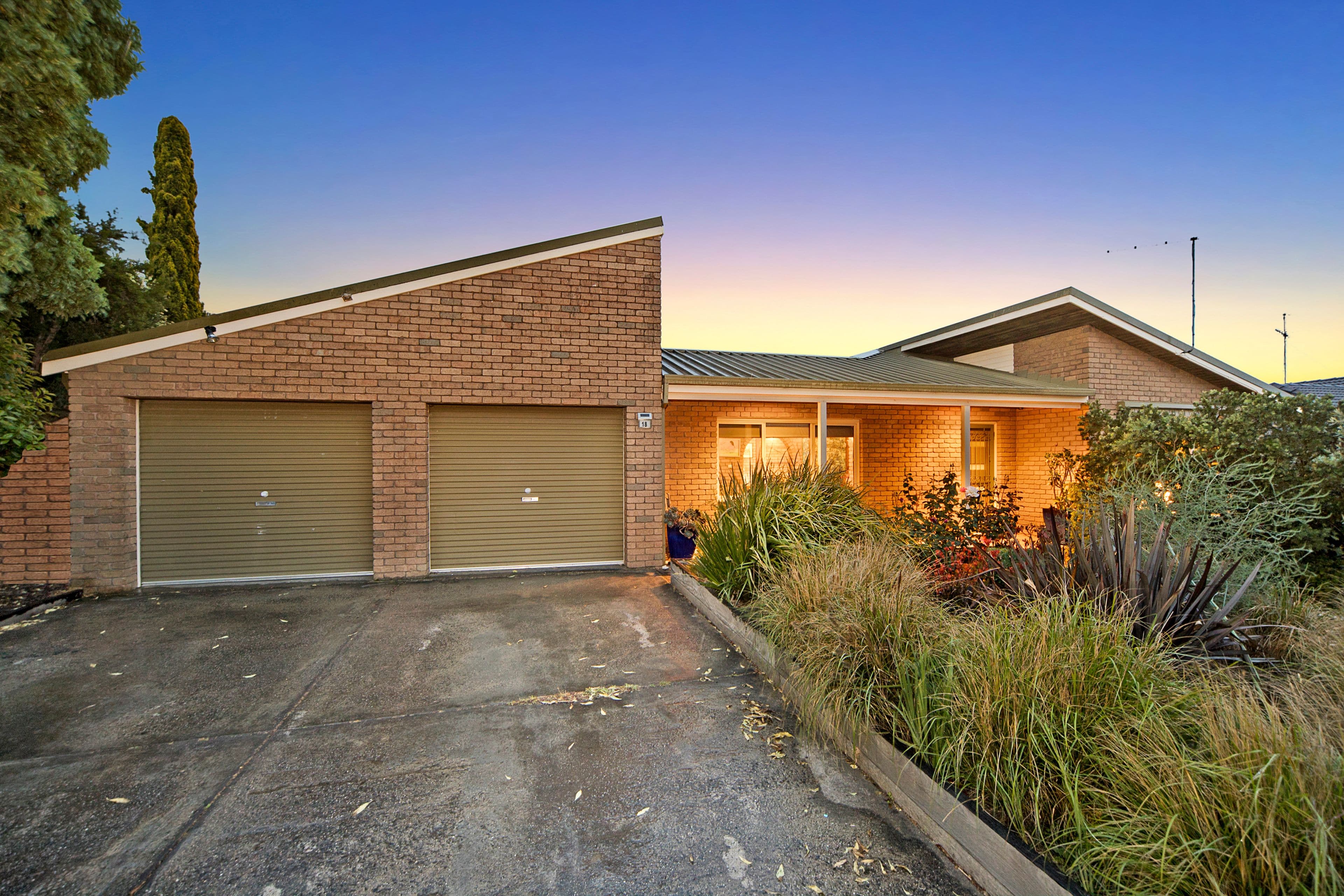 18 Elaine Avenue, Alfredton VIC 3350, Alfredton - Image 1