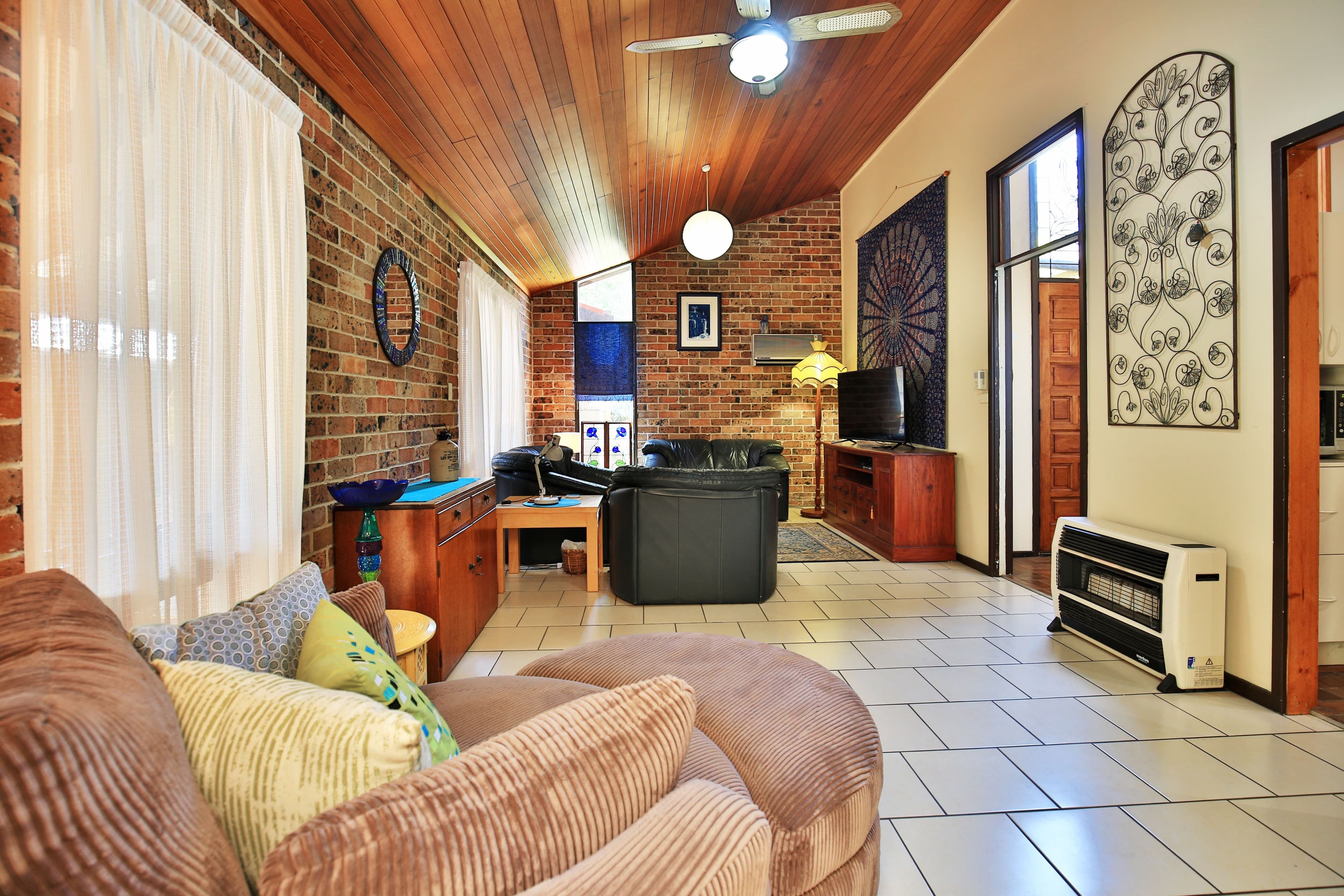26 Gunyuma Crescent, North Nowra - Thumbnail 2