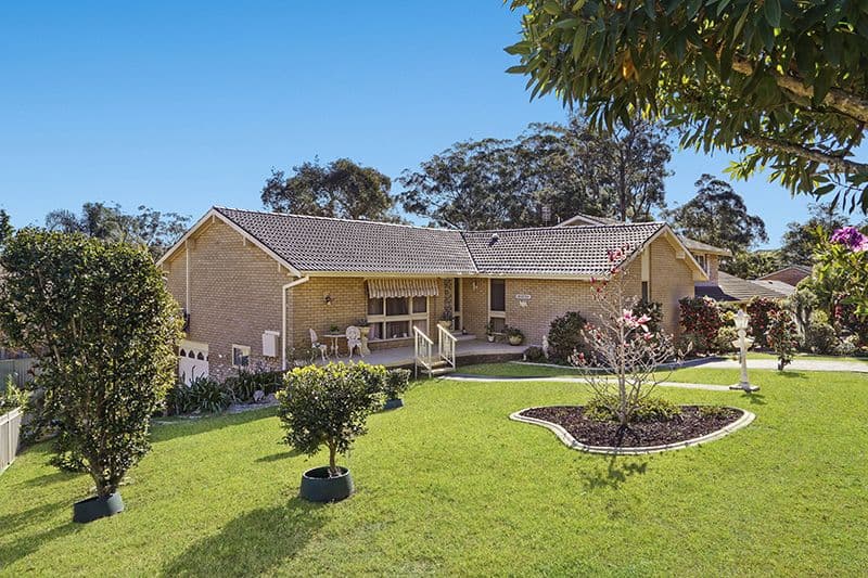 10 Pindari Terrace, Green Point - Image 1