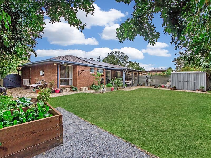 24 Chaplin Crescent, Oxenford QLD 4210, Oxenford - Thumbnail 2