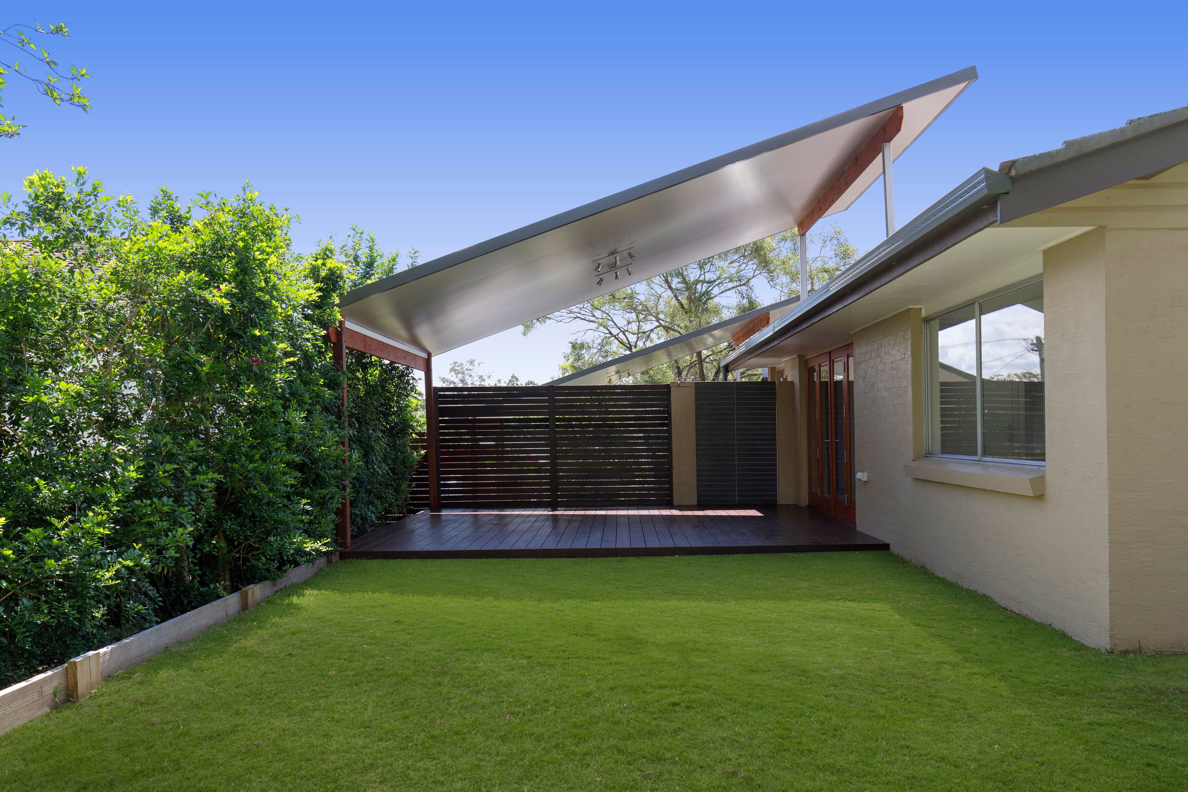 16 Harefield Street, Indooroopilly QLD 4068, Indooroopilly - Thumbnail 2