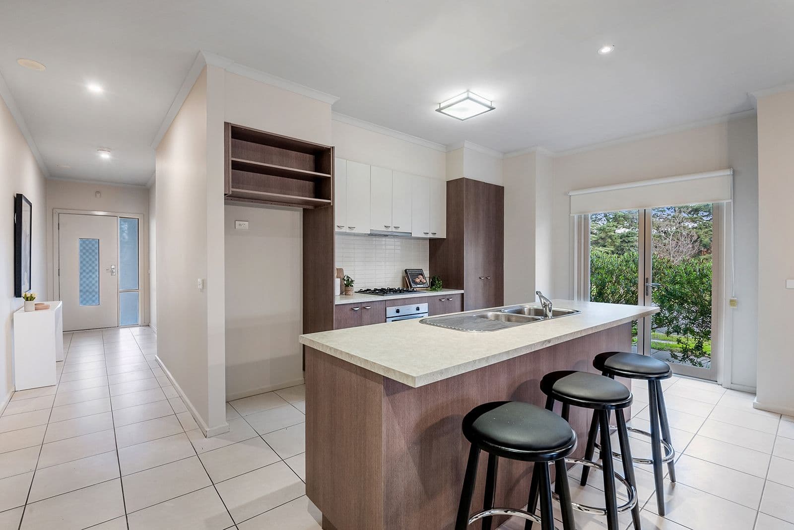 1 Grosvenor Square, Craigieburn VIC 3064, Craigieburn - Thumbnail 5