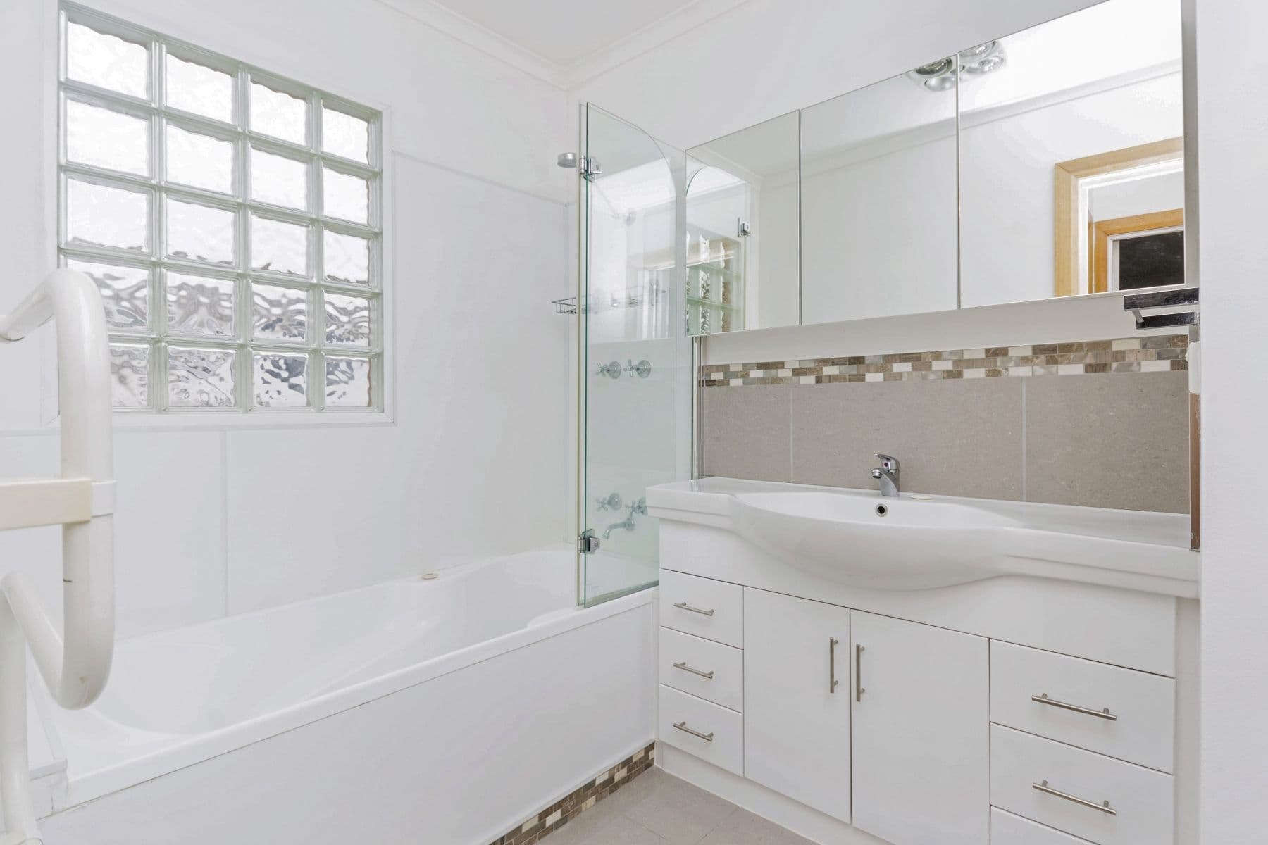 27 Cook Crescent, Mayfield TAS 7248, Mayfield - Thumbnail 6