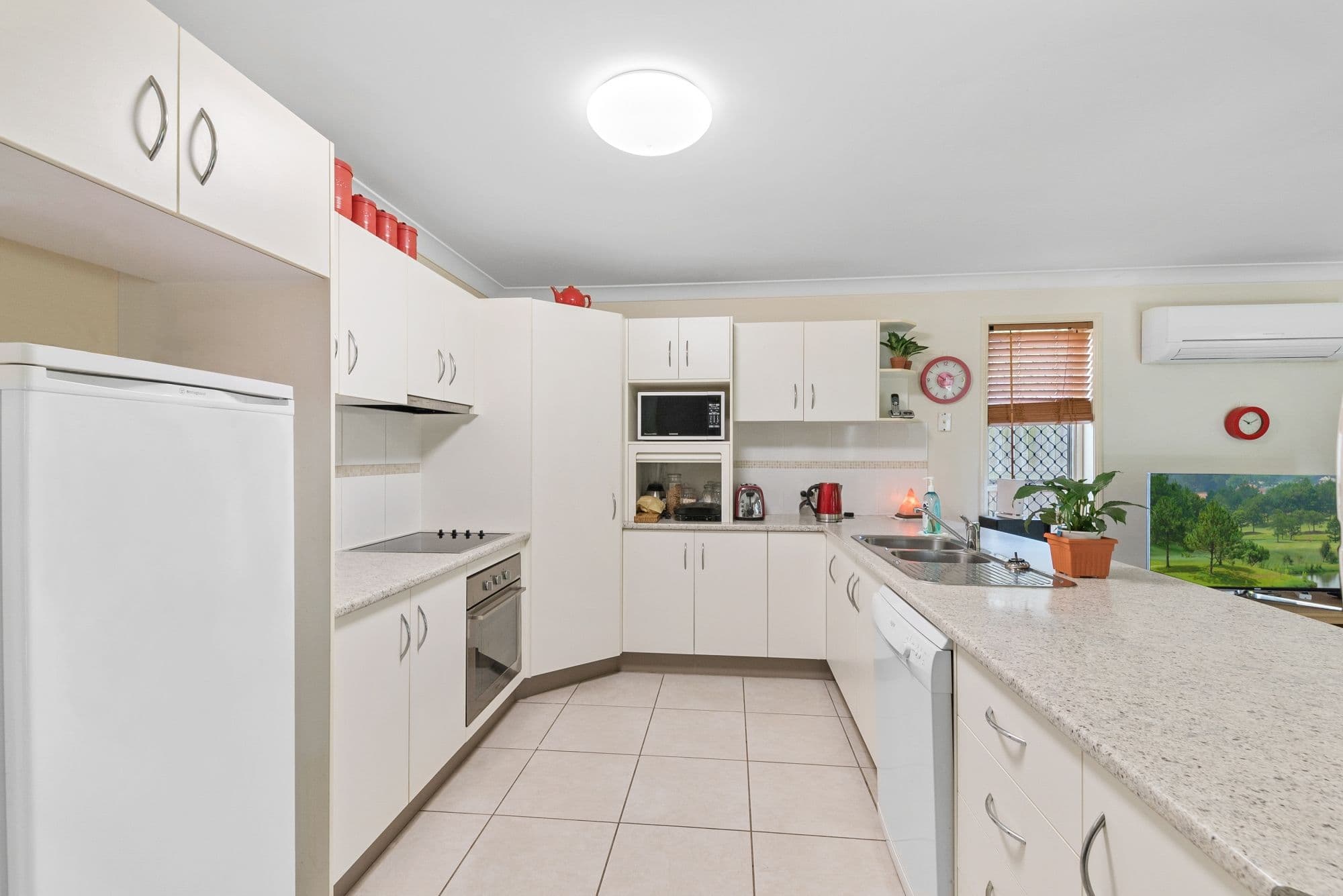 15 Norseman Street, Rothwell QLD 4022, Rothwell - Thumbnail 2