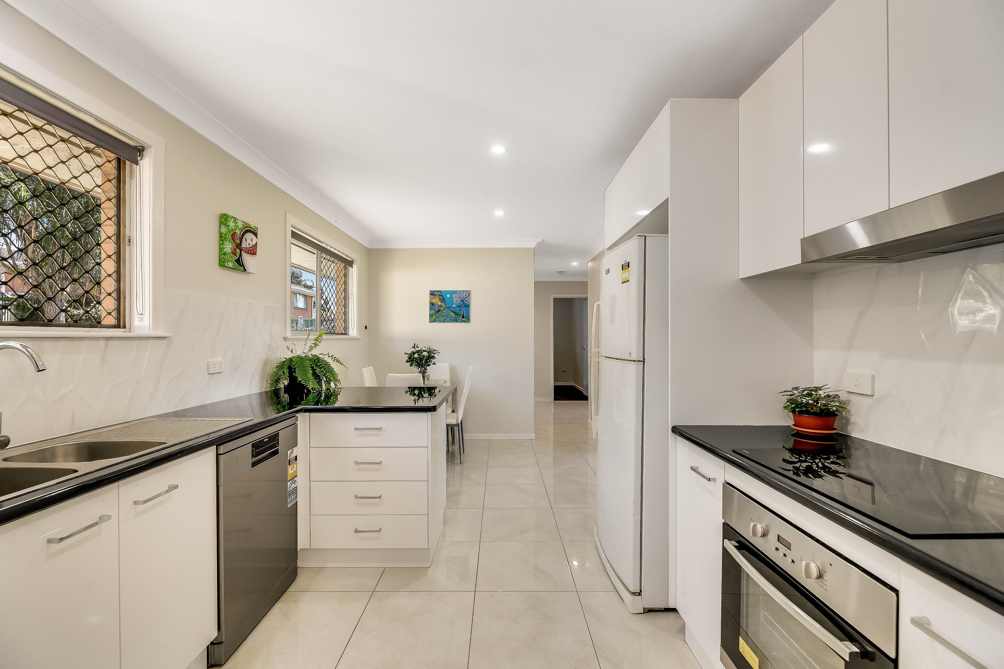 255 Mackenzie Street, Centenary Heights QLD 4350, Centenary Heights - Thumbnail 5