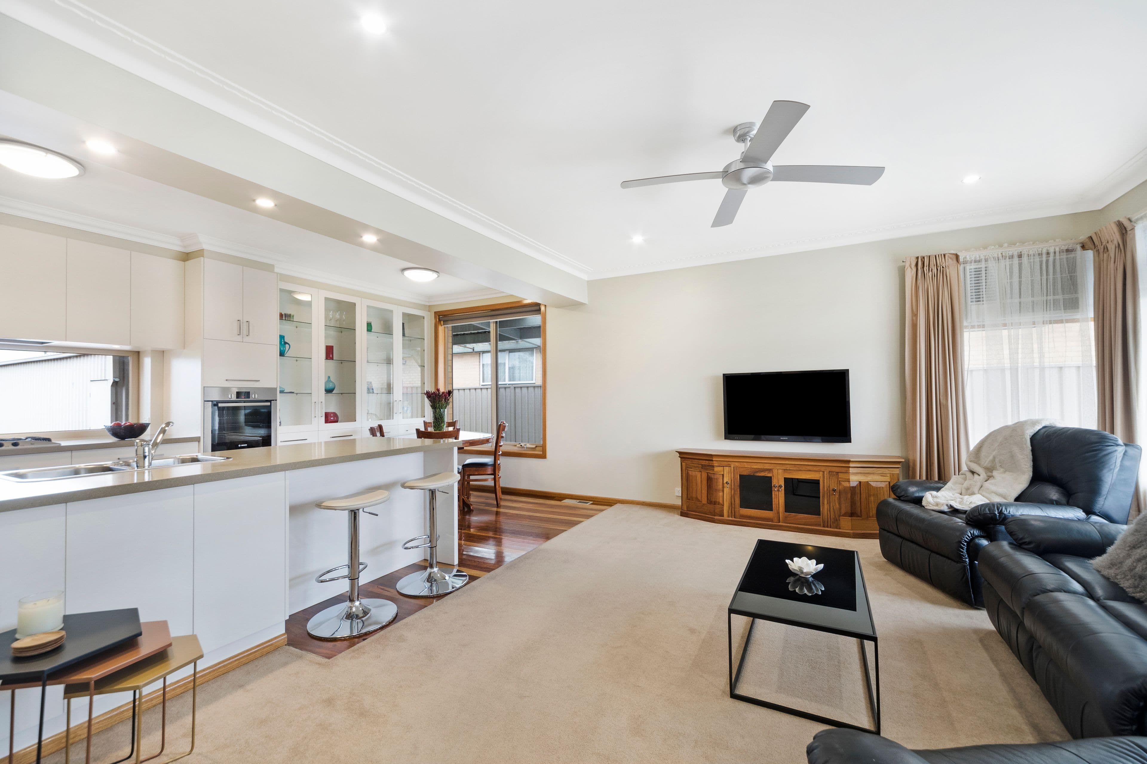 40 Montgomery Street, Wendouree VIC 3355, Wendouree - Thumbnail 5