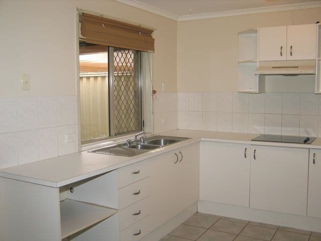 2/31 Cassia Crescent, Banora Point NSW 2486, Banora Point - Thumbnail 2