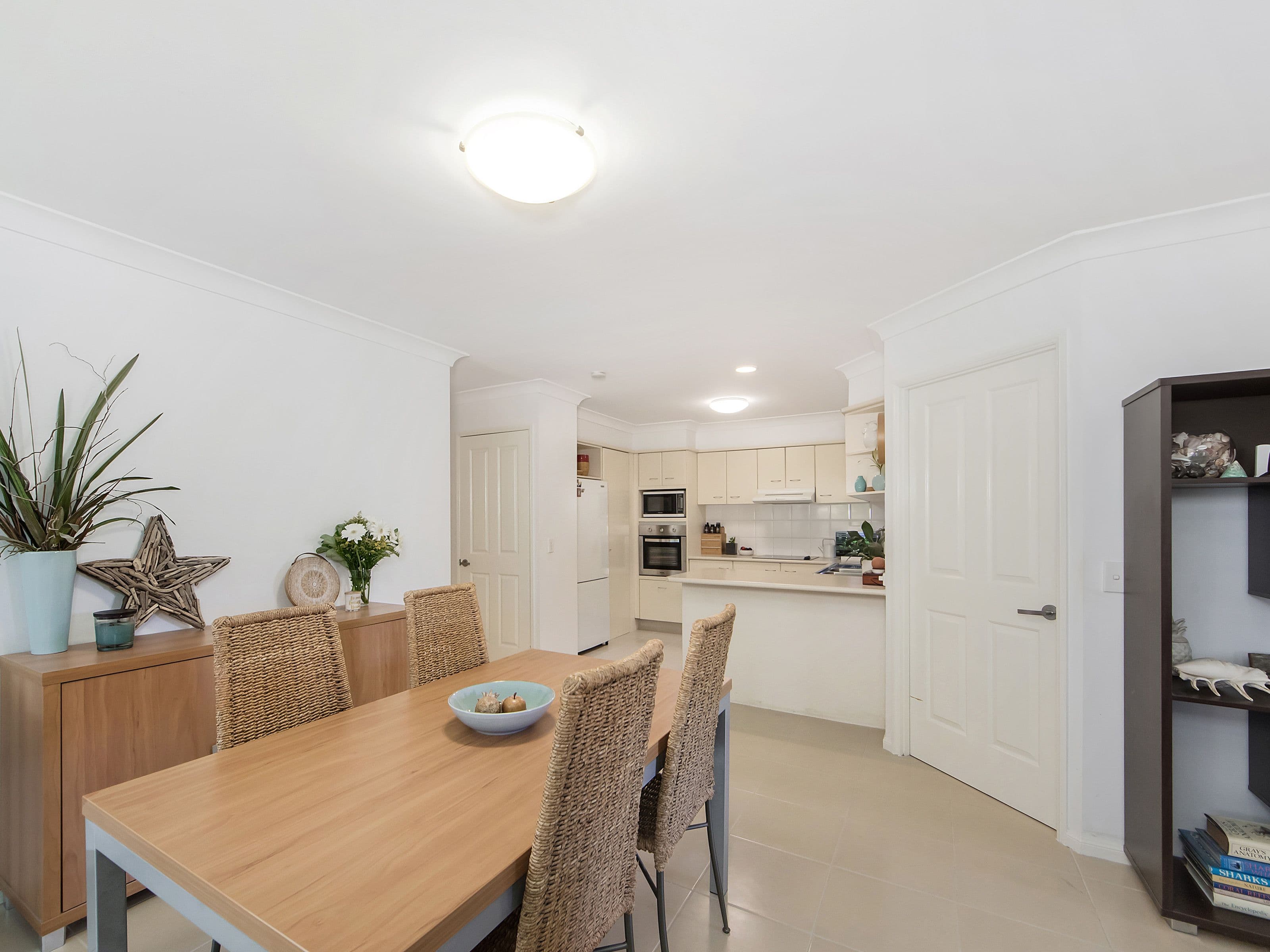 2-4 Langport Parade, Mudgeeraba QLD 4213, Mudgeeraba - Thumbnail 4