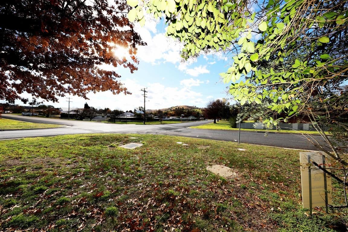 43 Lynch Street, Adelong - Thumbnail 6
