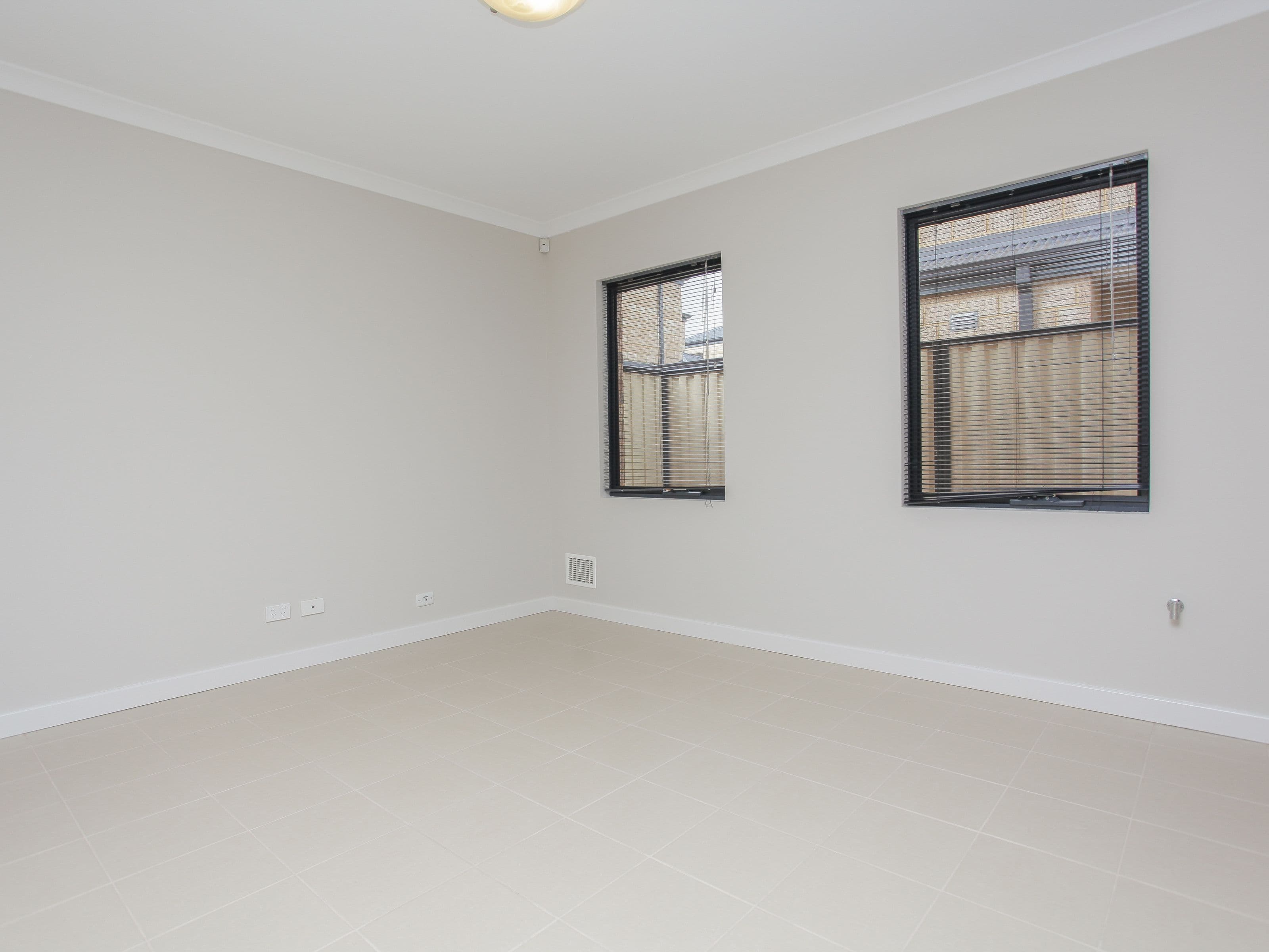 19 Bent Street, Cannington WA 6107, Cannington - Thumbnail 7