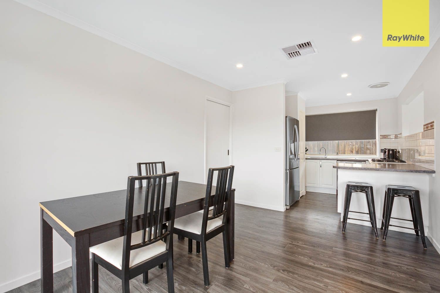 124 Underbank Boulevard, Bacchus Marsh VIC 3340, Bacchus Marsh - Thumbnail 5