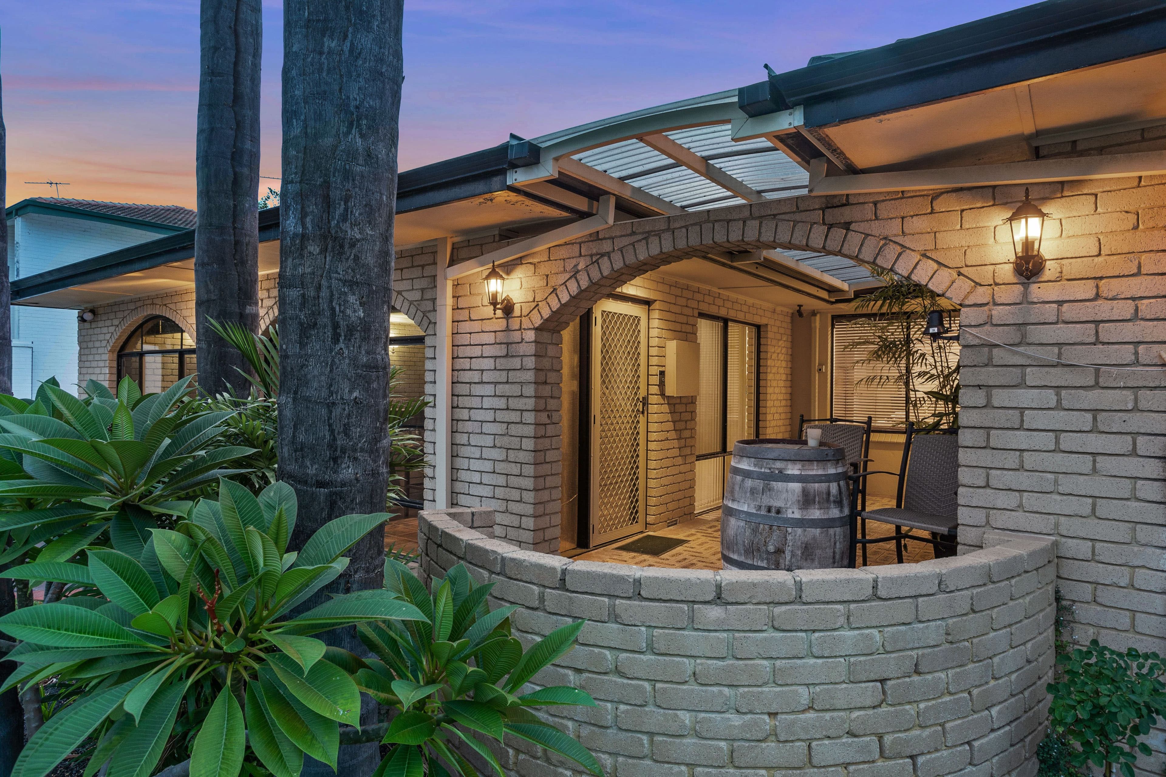 27 Myrtle Avenue, Sorrento WA 6020, Sorrento - Thumbnail 3