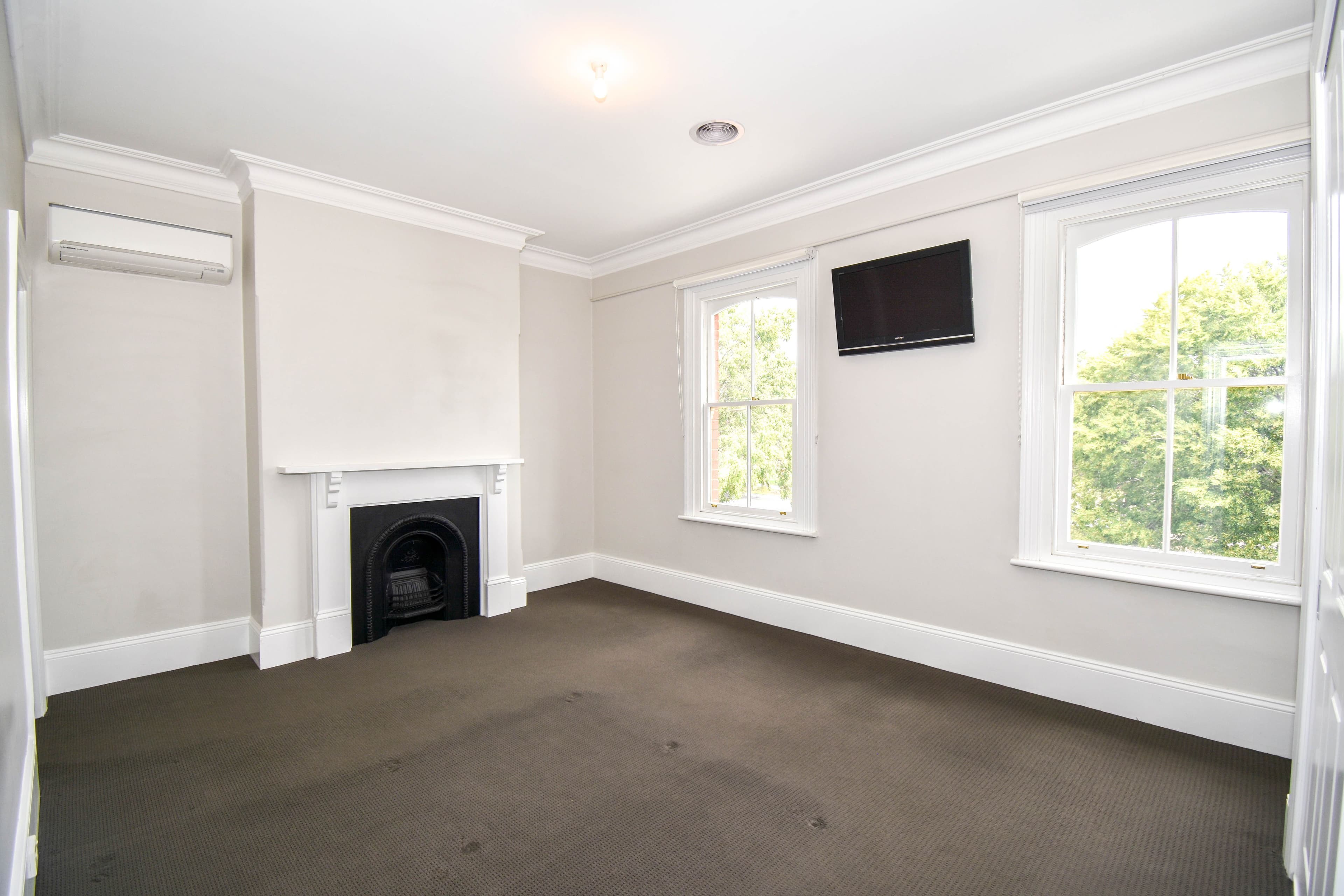 17 Morrisset Street, Bathurst NSW 2795, Bathurst - Thumbnail 2