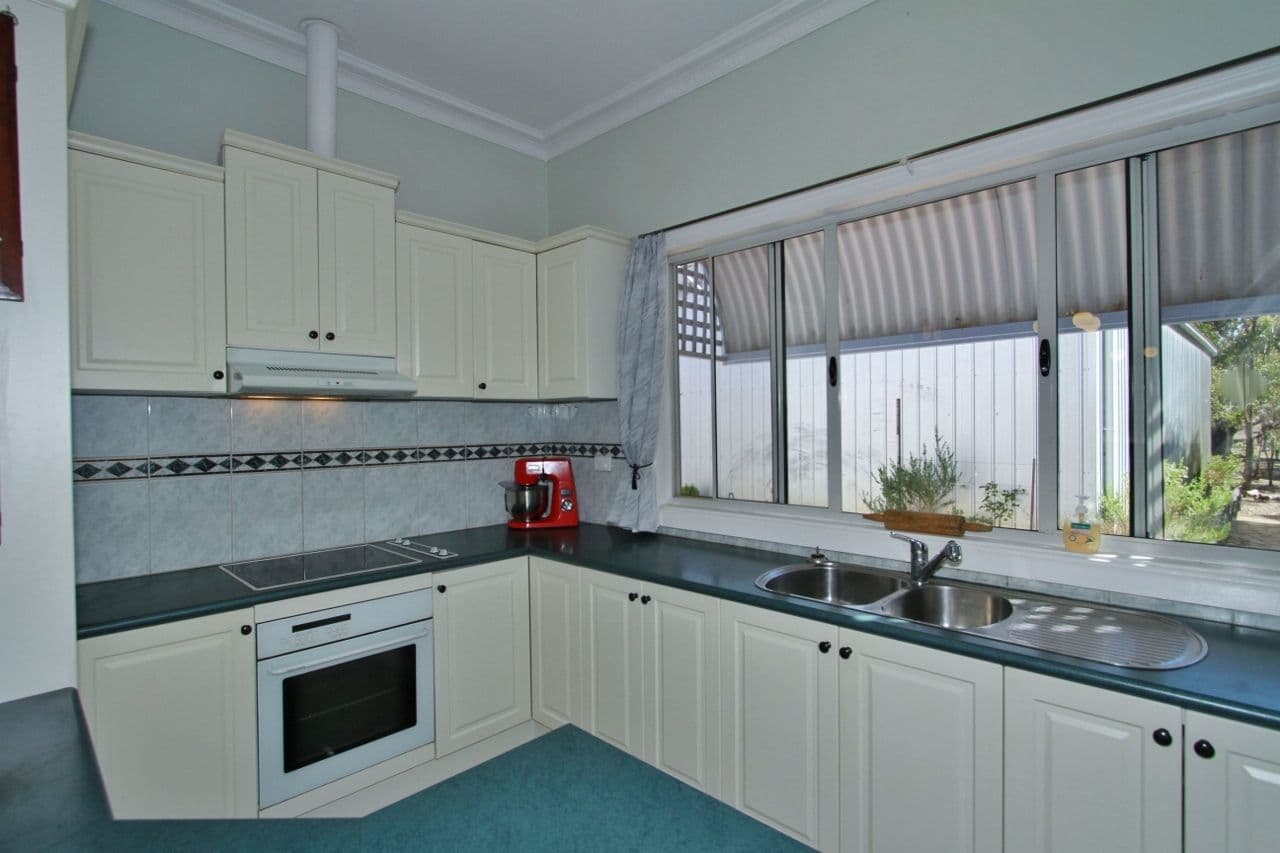 44 Bates Court, Heathcote VIC 3523, Heathcote - Thumbnail 4