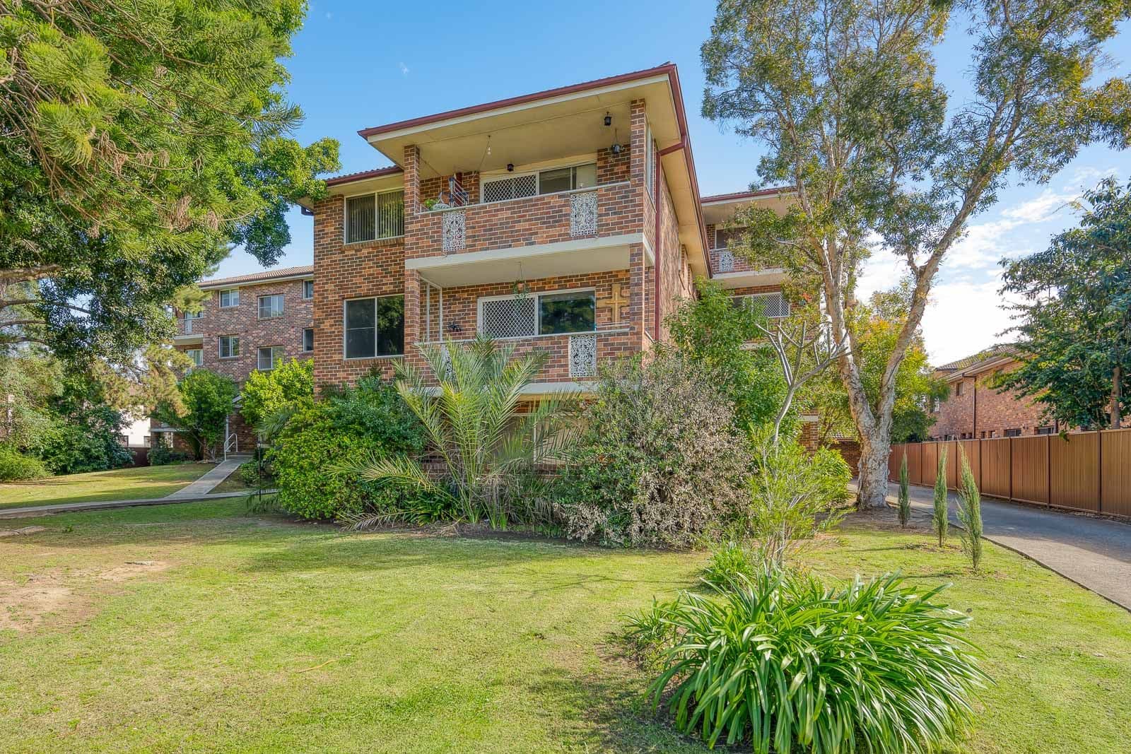 11/8-10 ULVERSTONE Street, Fairfield NSW 2165, Fairfield - Image 1