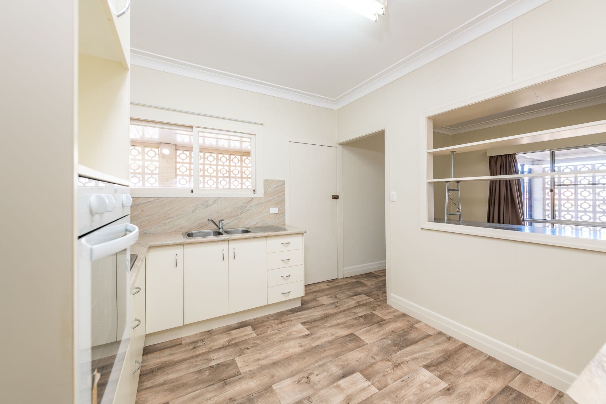 16 Lovejoy Street, Avenell Heights QLD 4670, Avenell Heights - Thumbnail 6