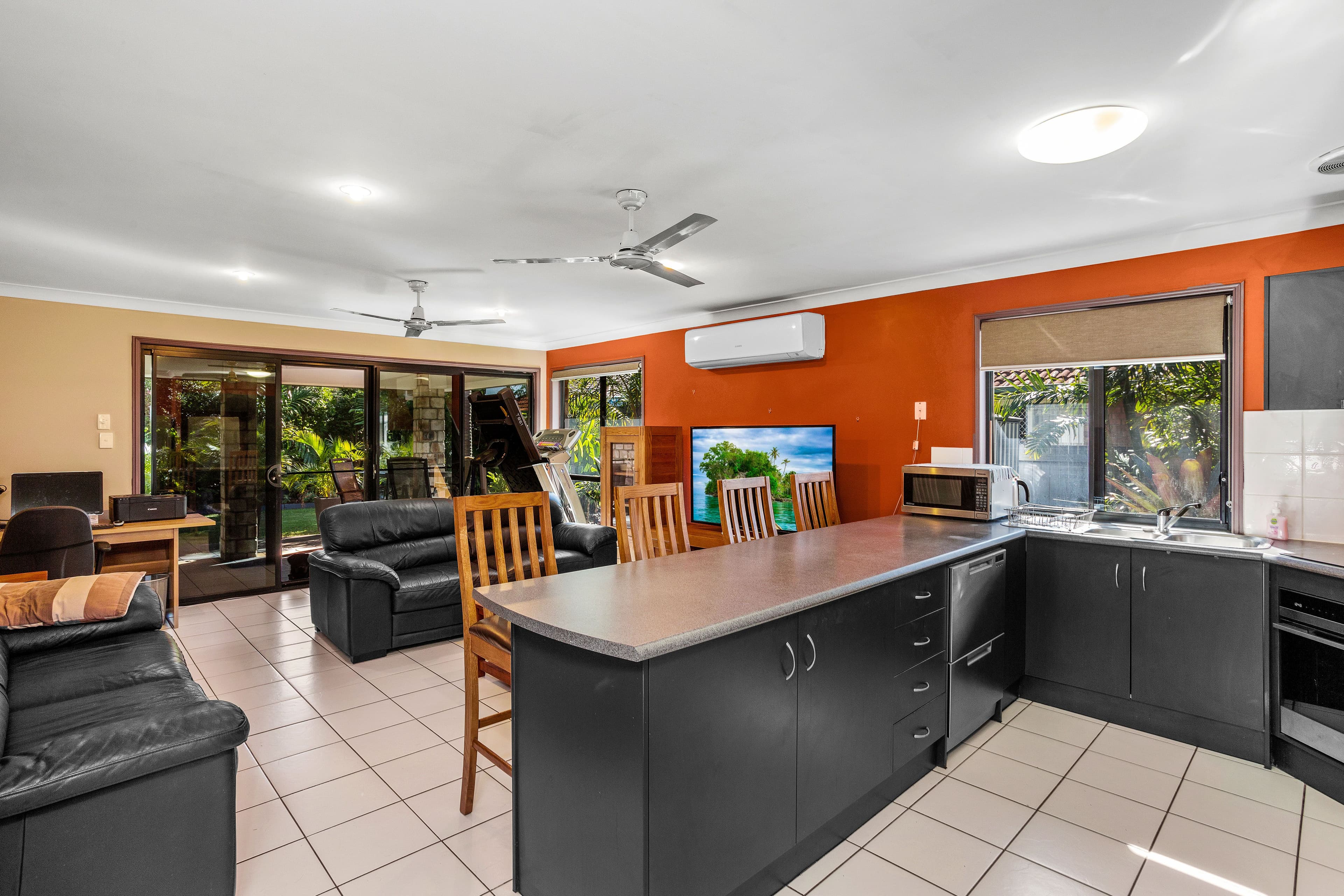 13 Hurst Street, Crestmead QLD 4132, Crestmead - Thumbnail 5