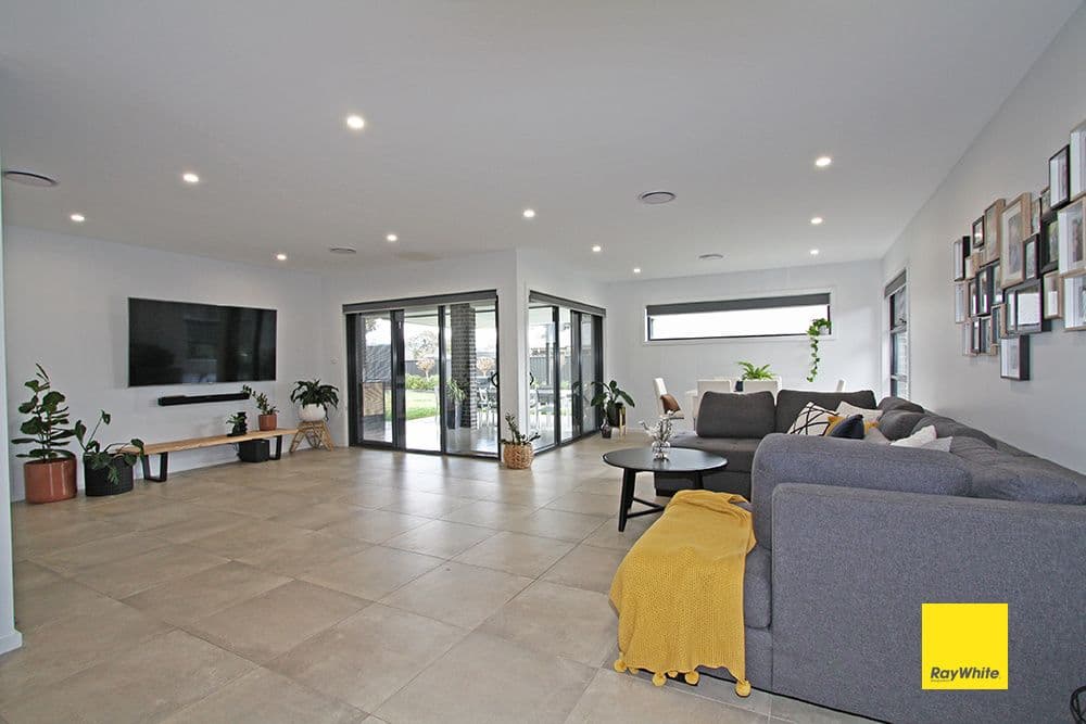 18 Murray Grey Place, Bungendore NSW 2621, Bungendore - Thumbnail 3