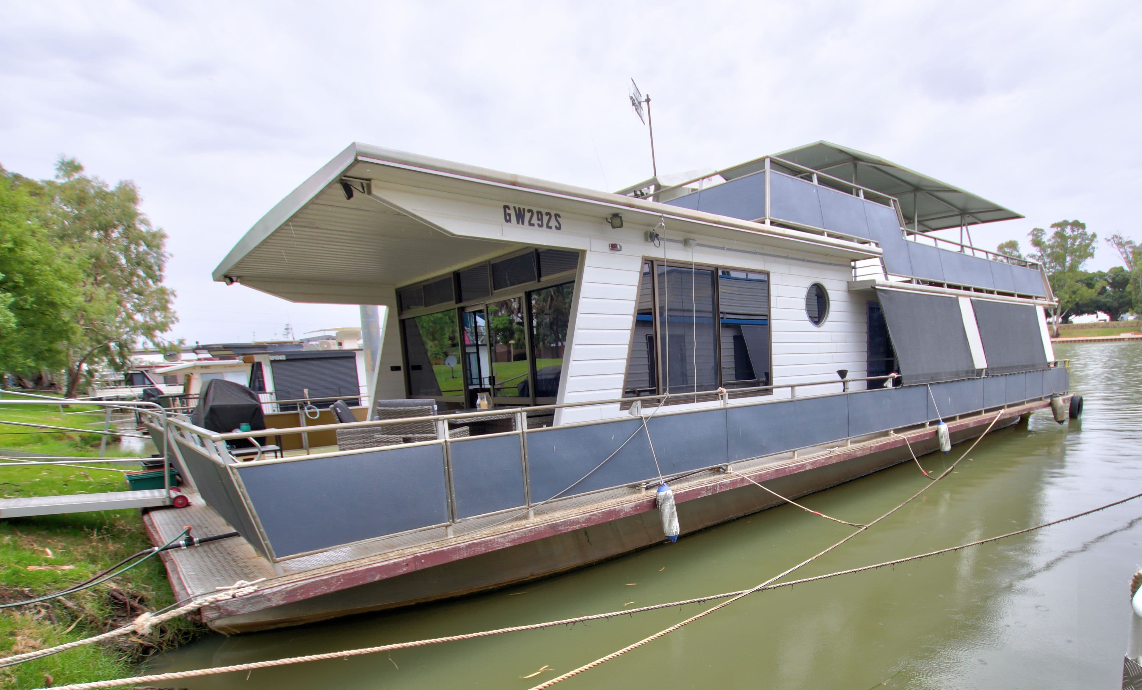 23 Old Ferry Road - Houseboat 'Swan 18', Berri SA 5343, Berri - Thumbnail 3