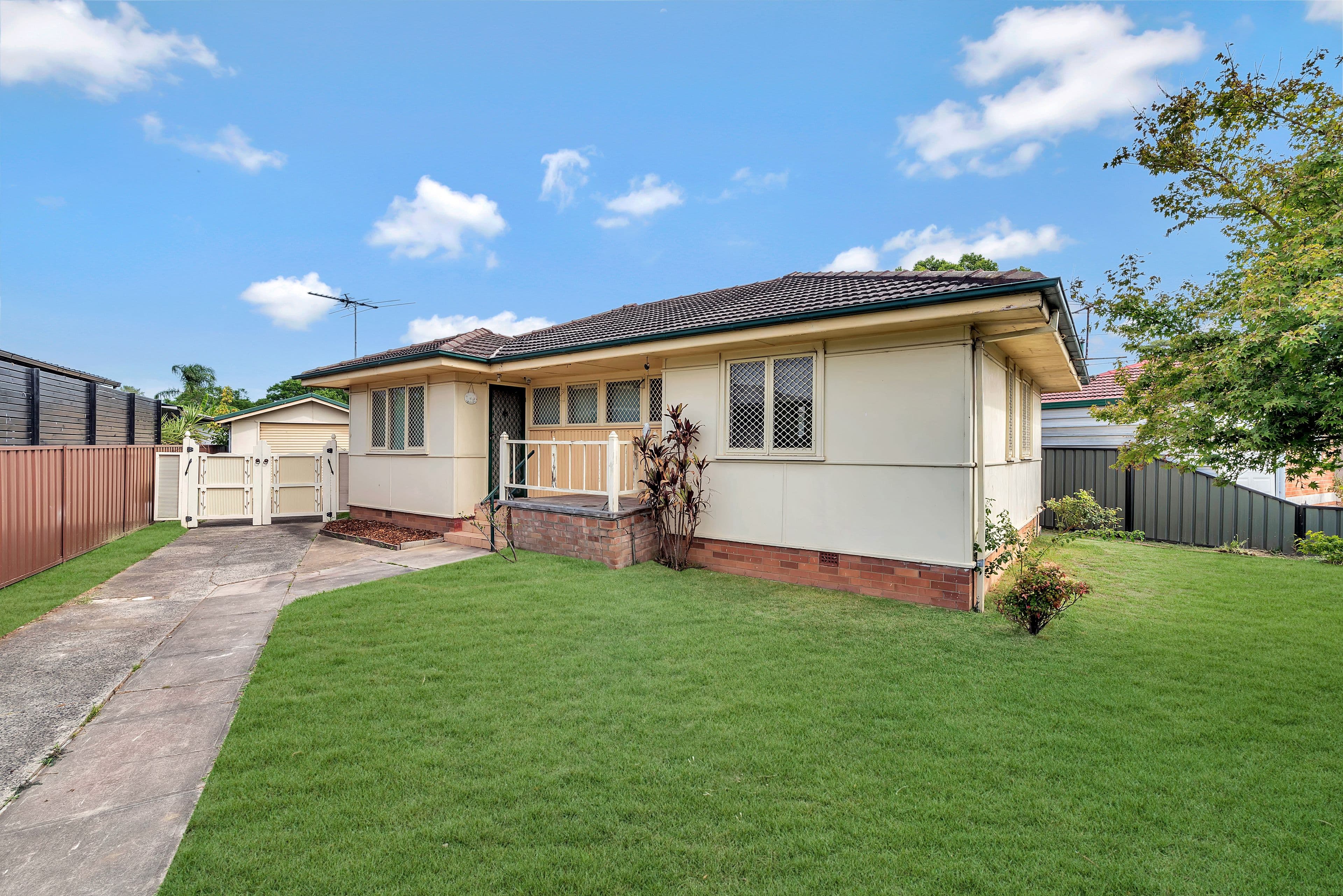 22 Nicholls Street, Warwick Farm - Image 1