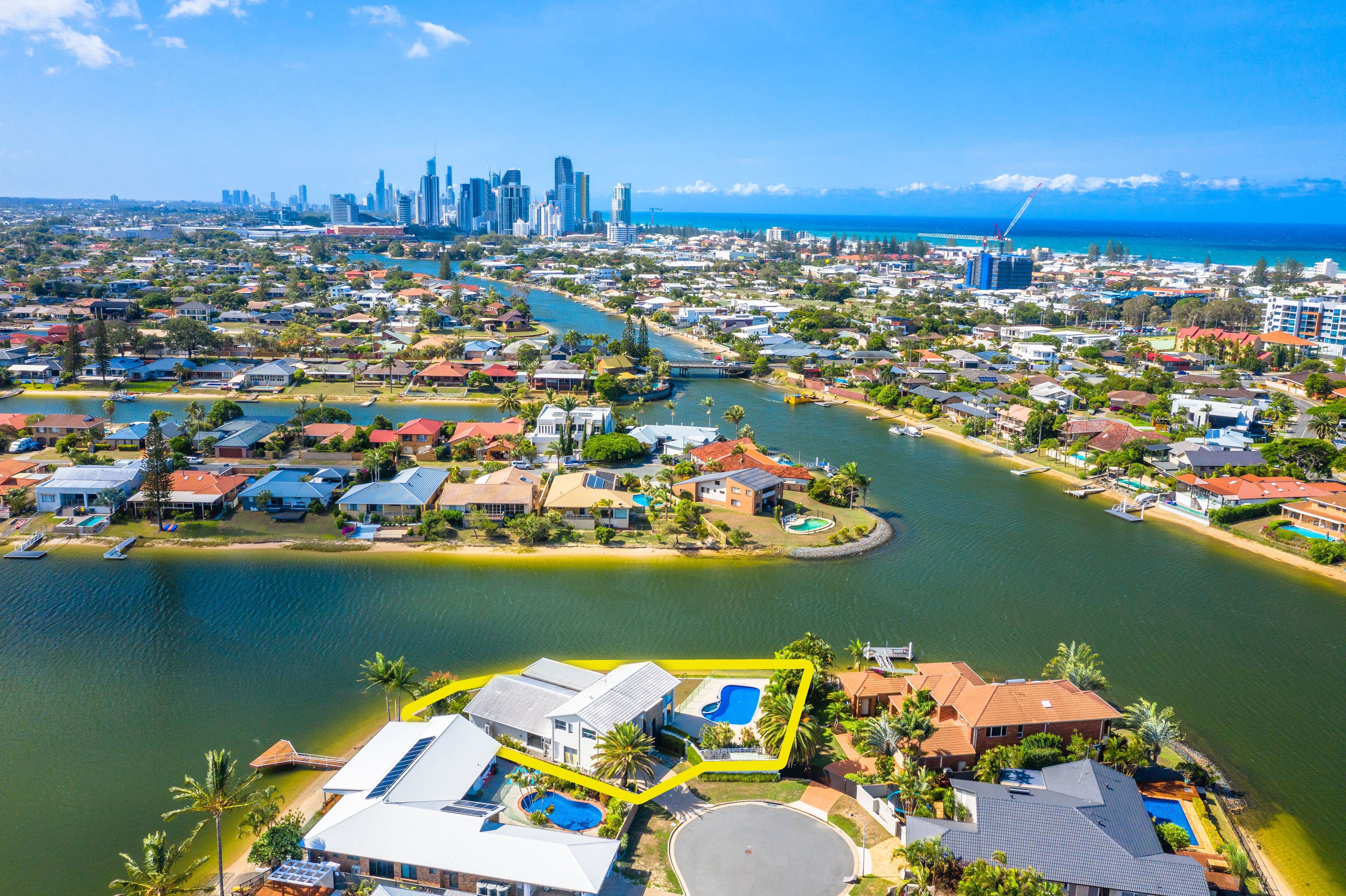28 Cadence Avenue, Mermaid Waters QLD 4218, Mermaid Waters - Thumbnail 5
