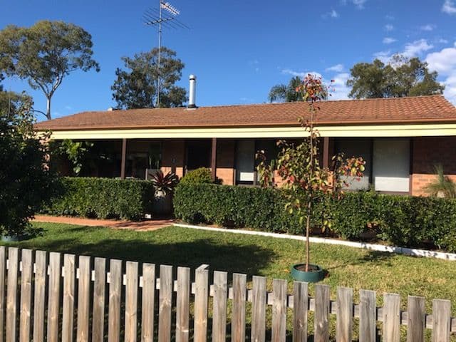 2 Bates Place, Doonside - Image 1