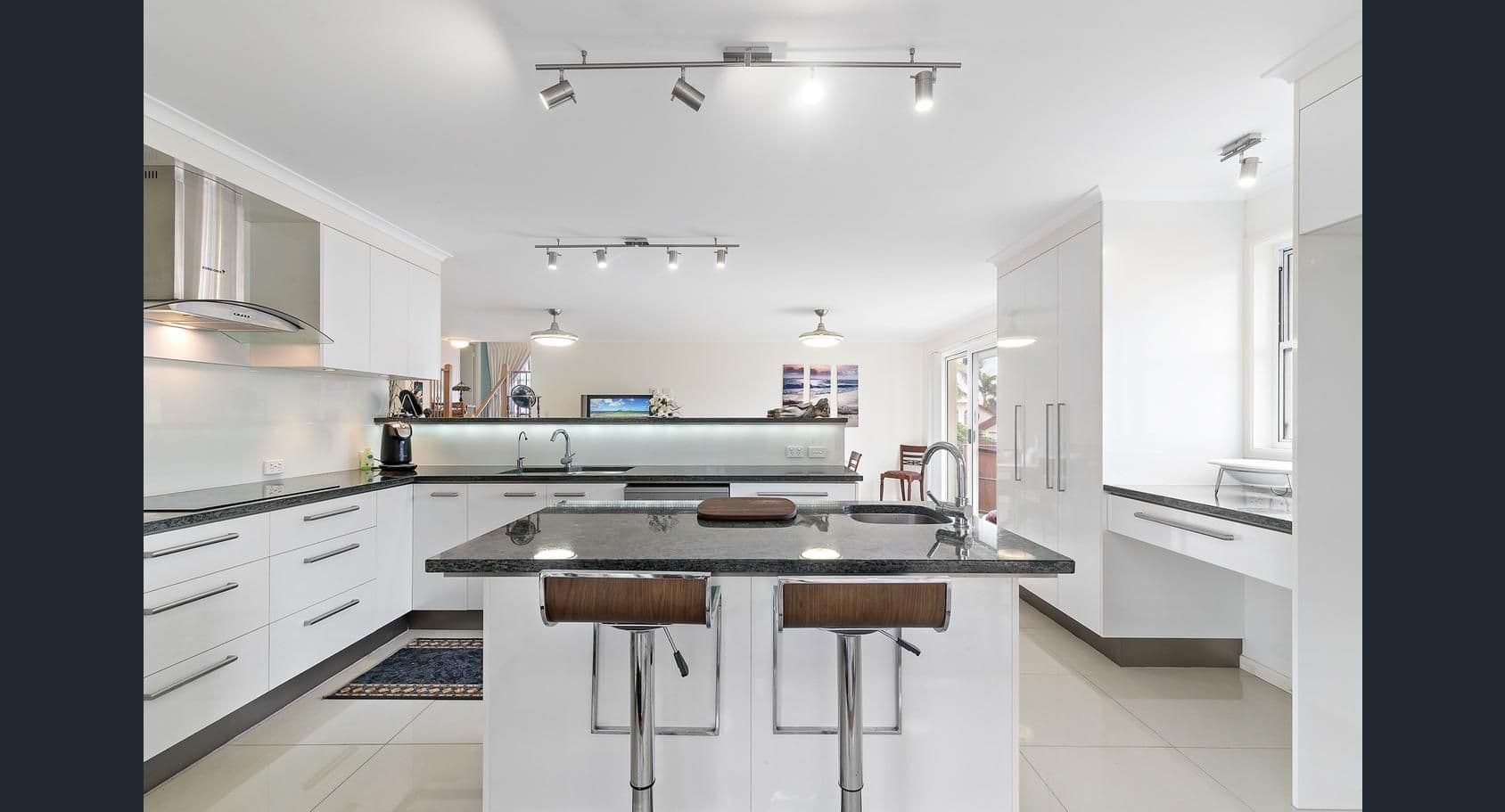 24 Headsail Drive, Banksia Beach QLD 4507, Banksia Beach - Thumbnail 3