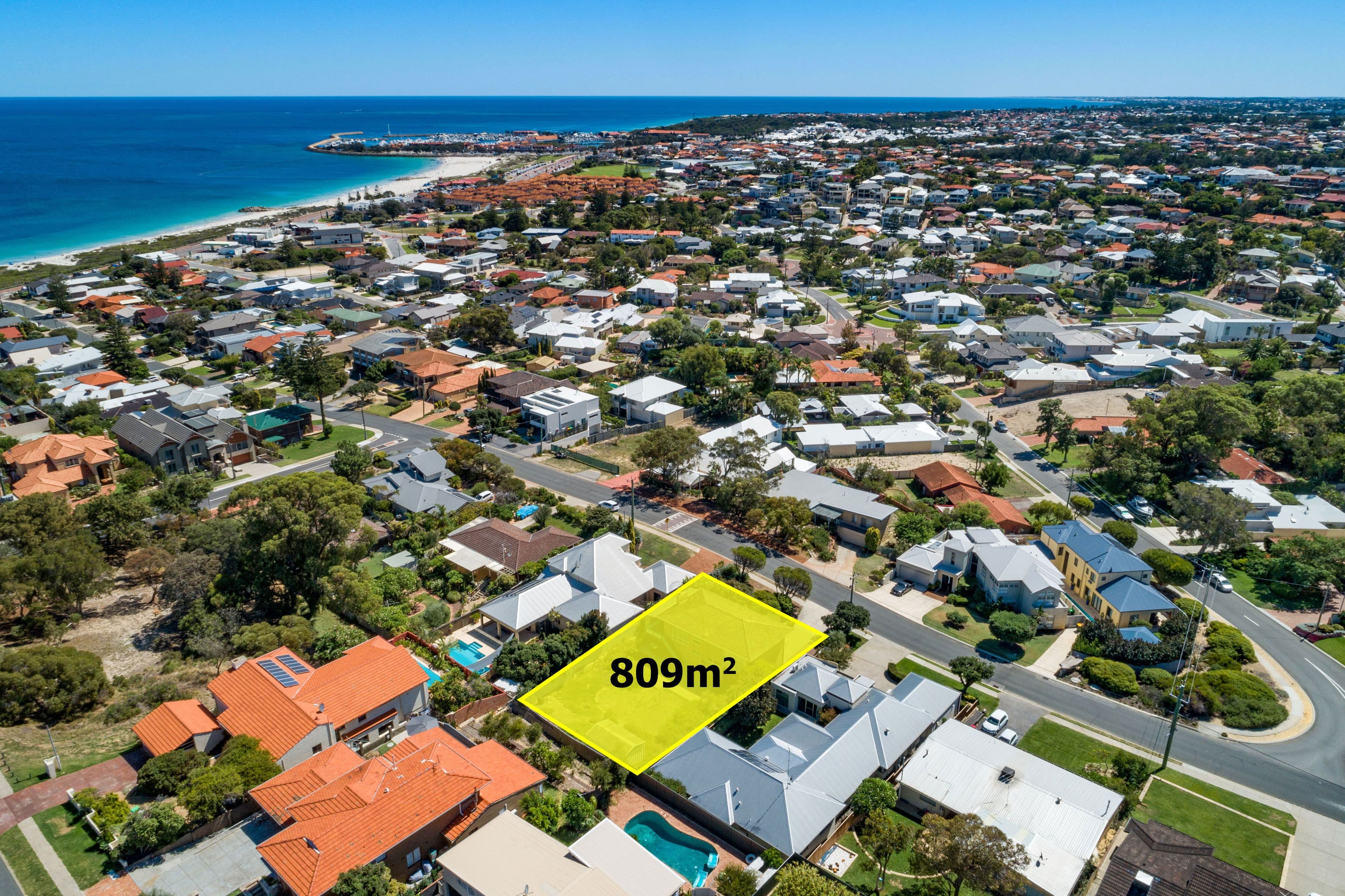 44 Robin Avenue, Sorrento WA 6020, Sorrento - Thumbnail 4