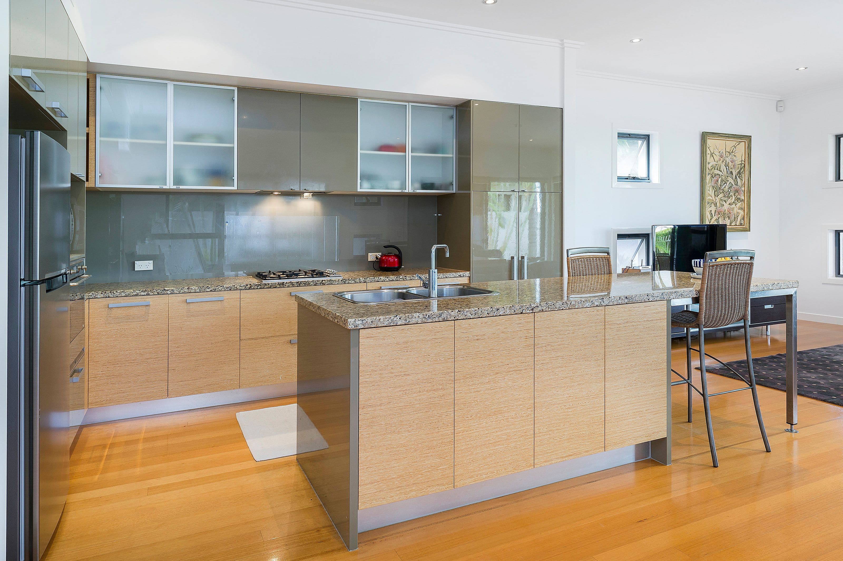 6038 Lucerne Circuit, Hope Island QLD 4212, Hope Island - Thumbnail 2