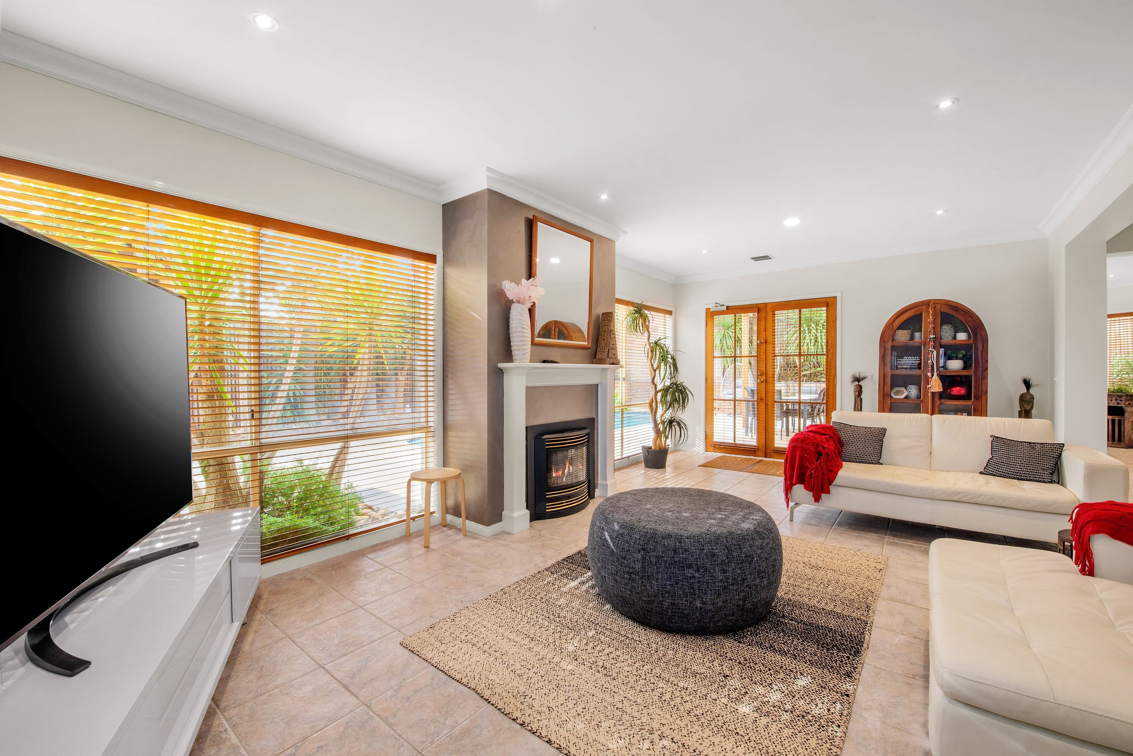 98 Pia Drive, Rowville VIC 3178, Rowville - Thumbnail 4