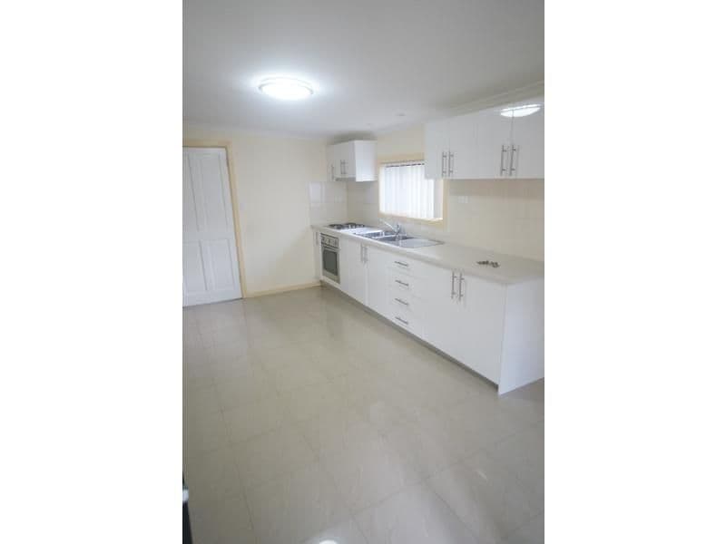 21 Endeavour Road, Georges Hall NSW 2198, Georges Hall - Thumbnail 2