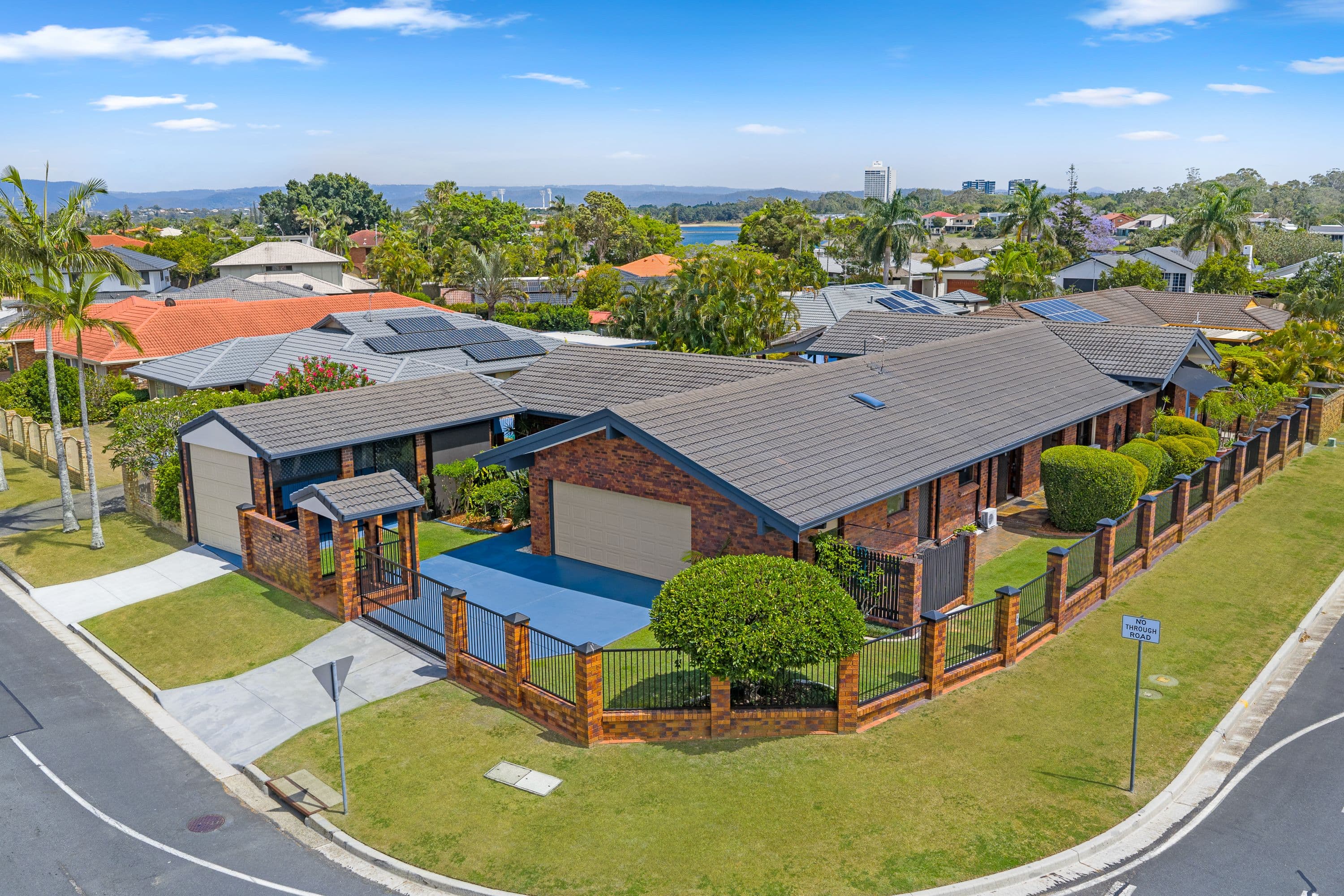 1 Kilbreck Street, Benowa Waters QLD 4217, Benowa Waters - Image 1