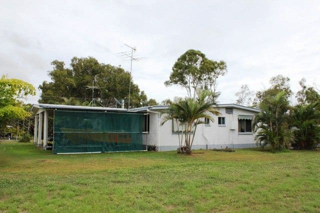1 Herring Street, Taylors Beach QLD 4850, Taylors Beach - Thumbnail 8