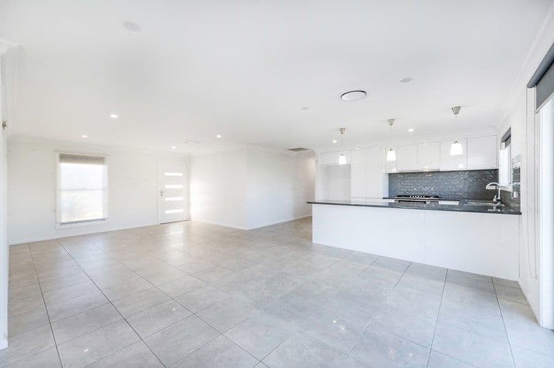 8 Venetian Court, Dubbo - Thumbnail 3