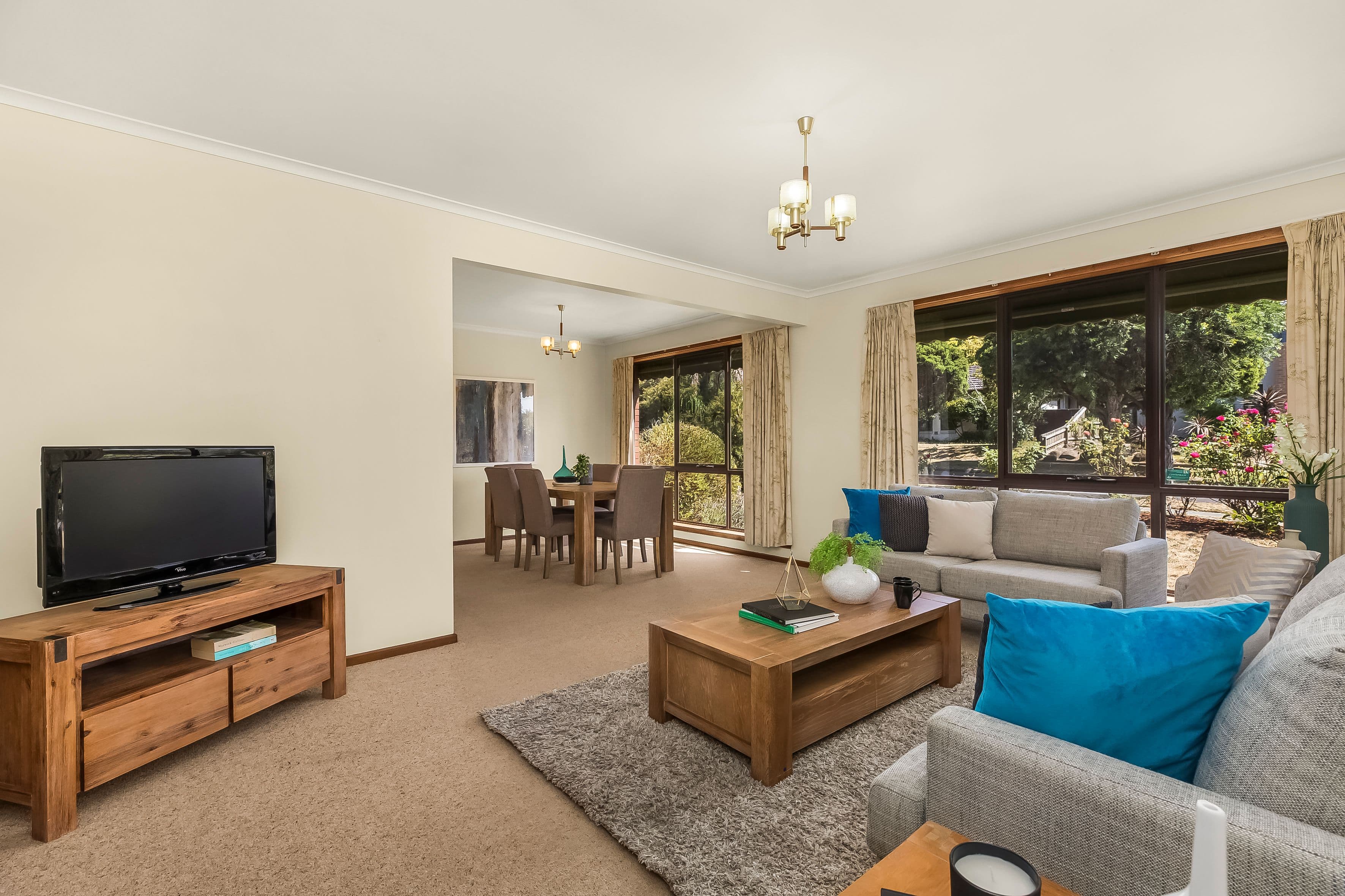 10 Winston Street, Glen Waverley VIC 3150, Glen Waverley - Thumbnail 2
