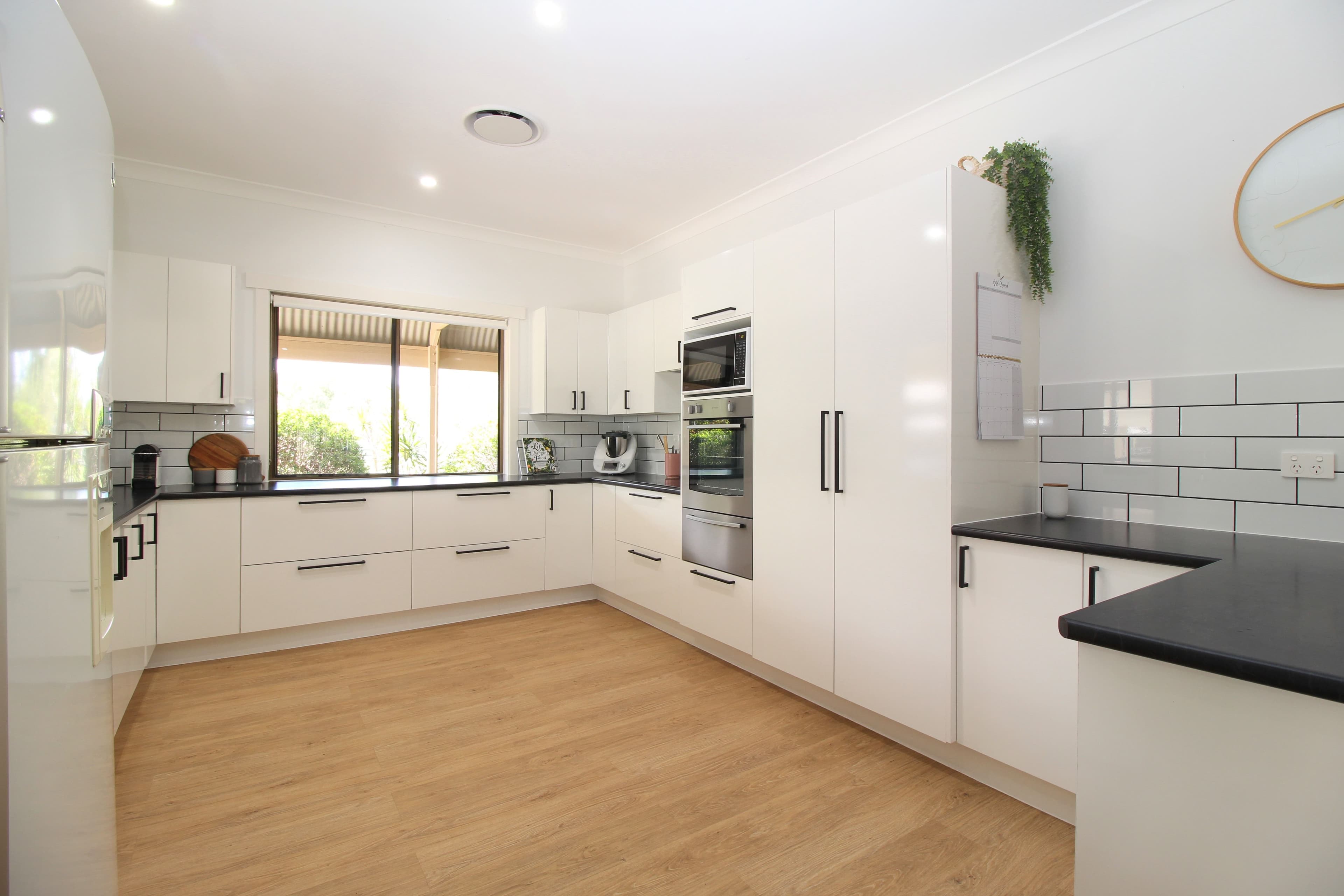 63 Slack Drive, Emerald QLD 4720, Emerald - Thumbnail 4
