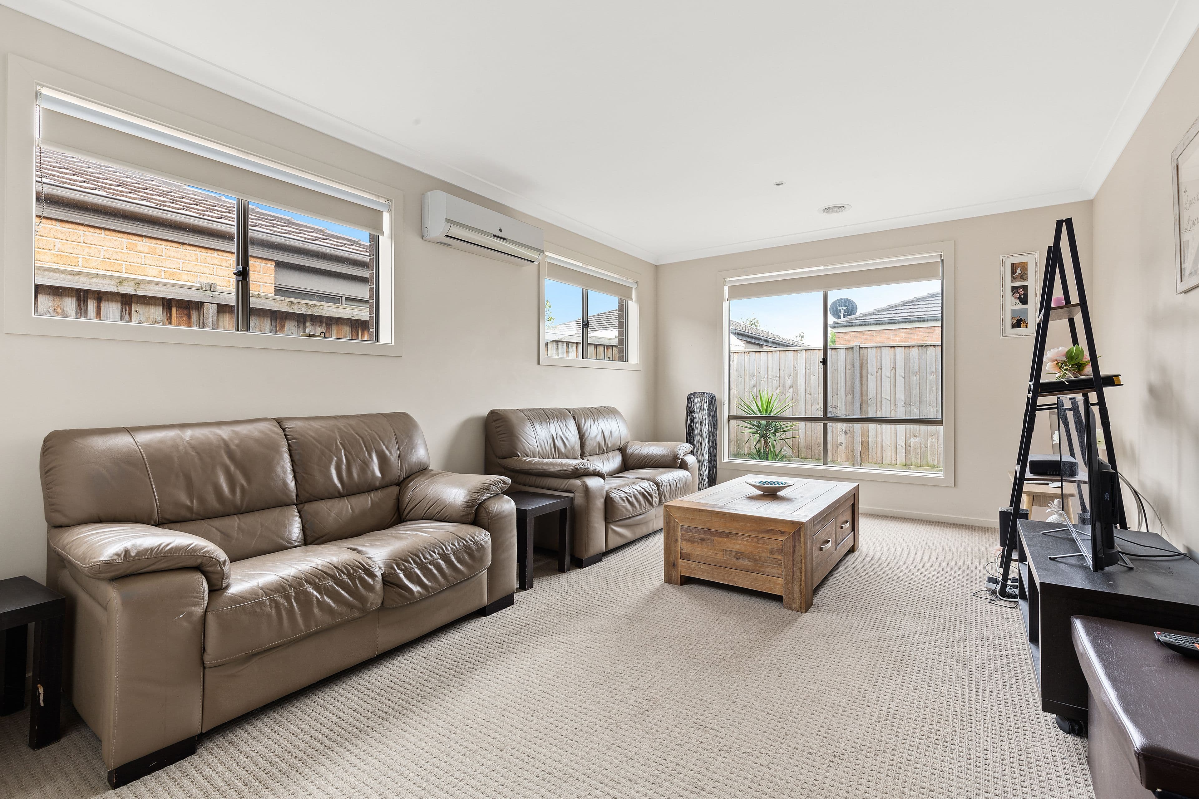 9 Markbeech Crescent, Officer VIC 3809, Officer - Thumbnail 2