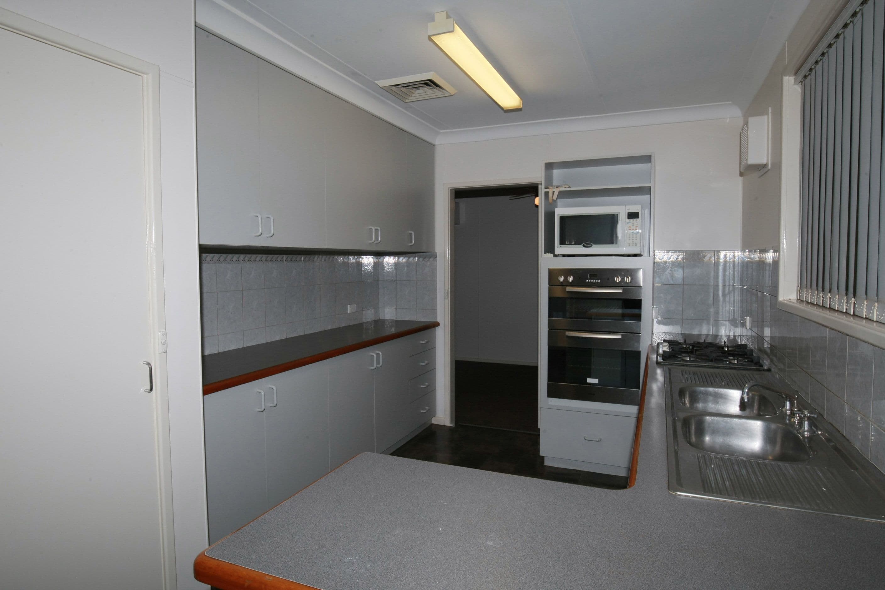 17 Yule Crescent, Dampier WA 6713, Dampier - Thumbnail 2