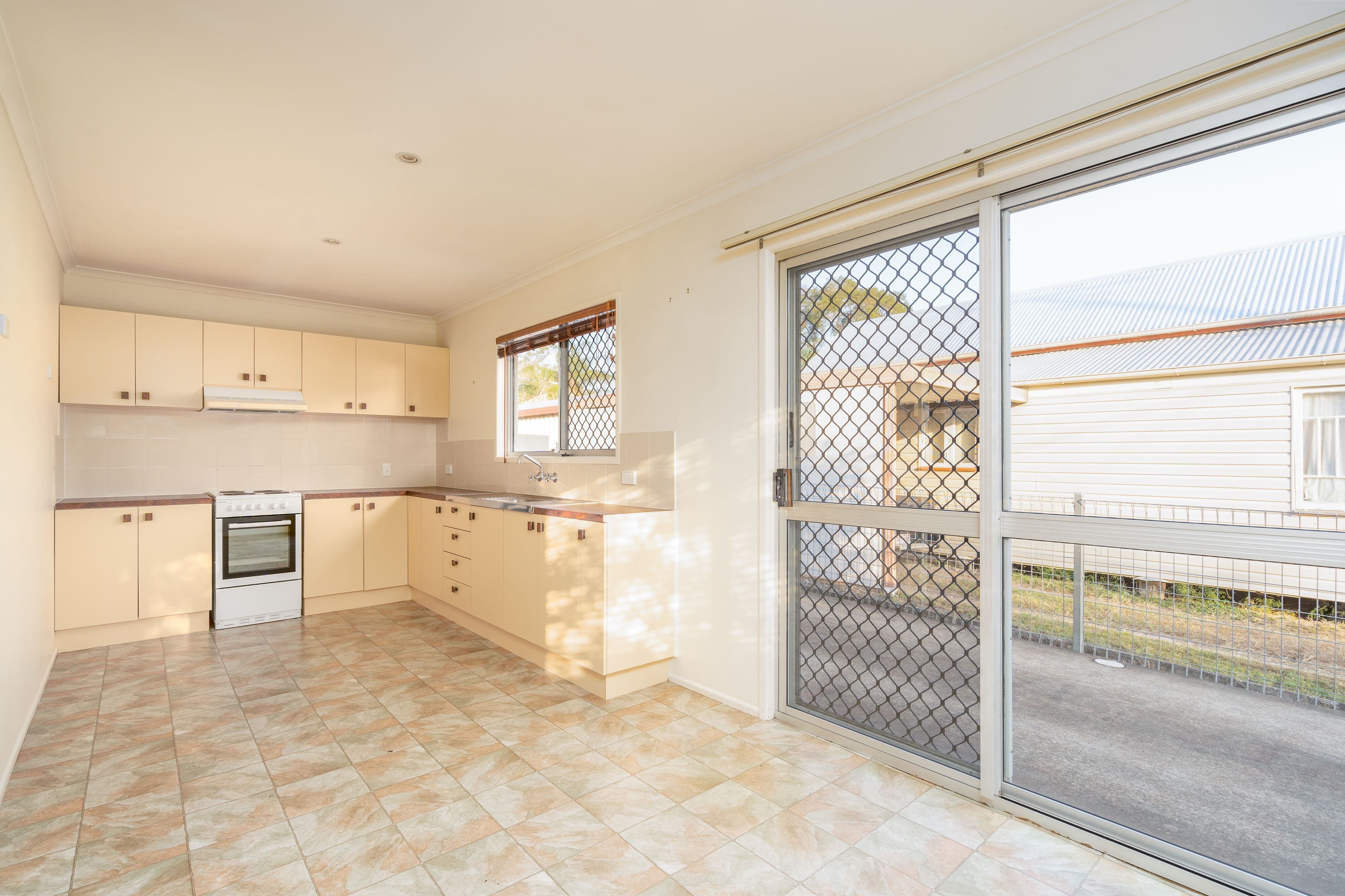 8 Vineyard Street, One Mile QLD 4305, One Mile - Thumbnail 7
