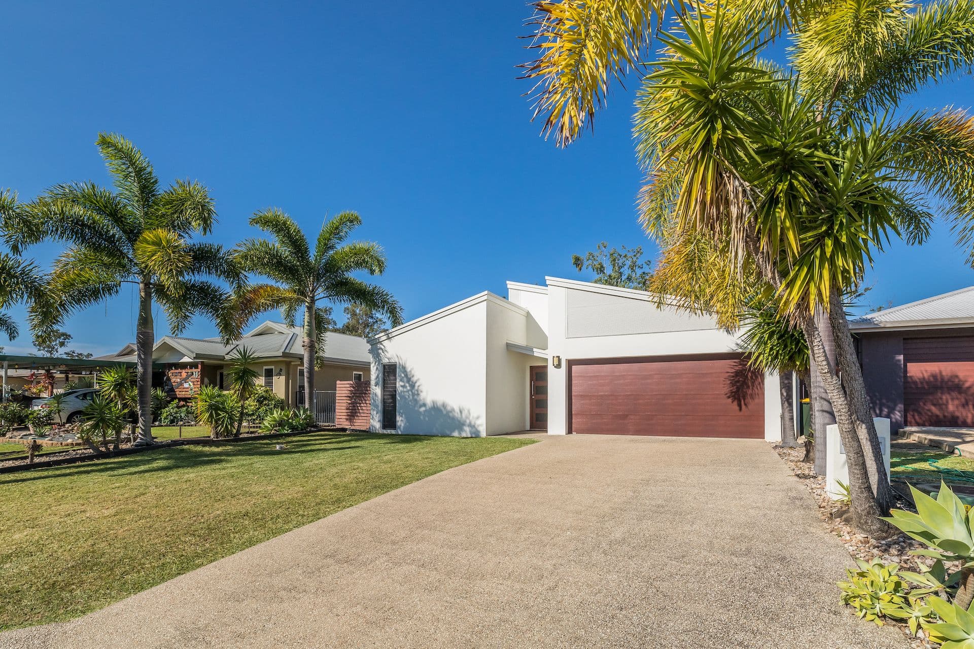 8 Waite Creek Court, Cannonvale QLD 4802, Cannonvale - Thumbnail 2