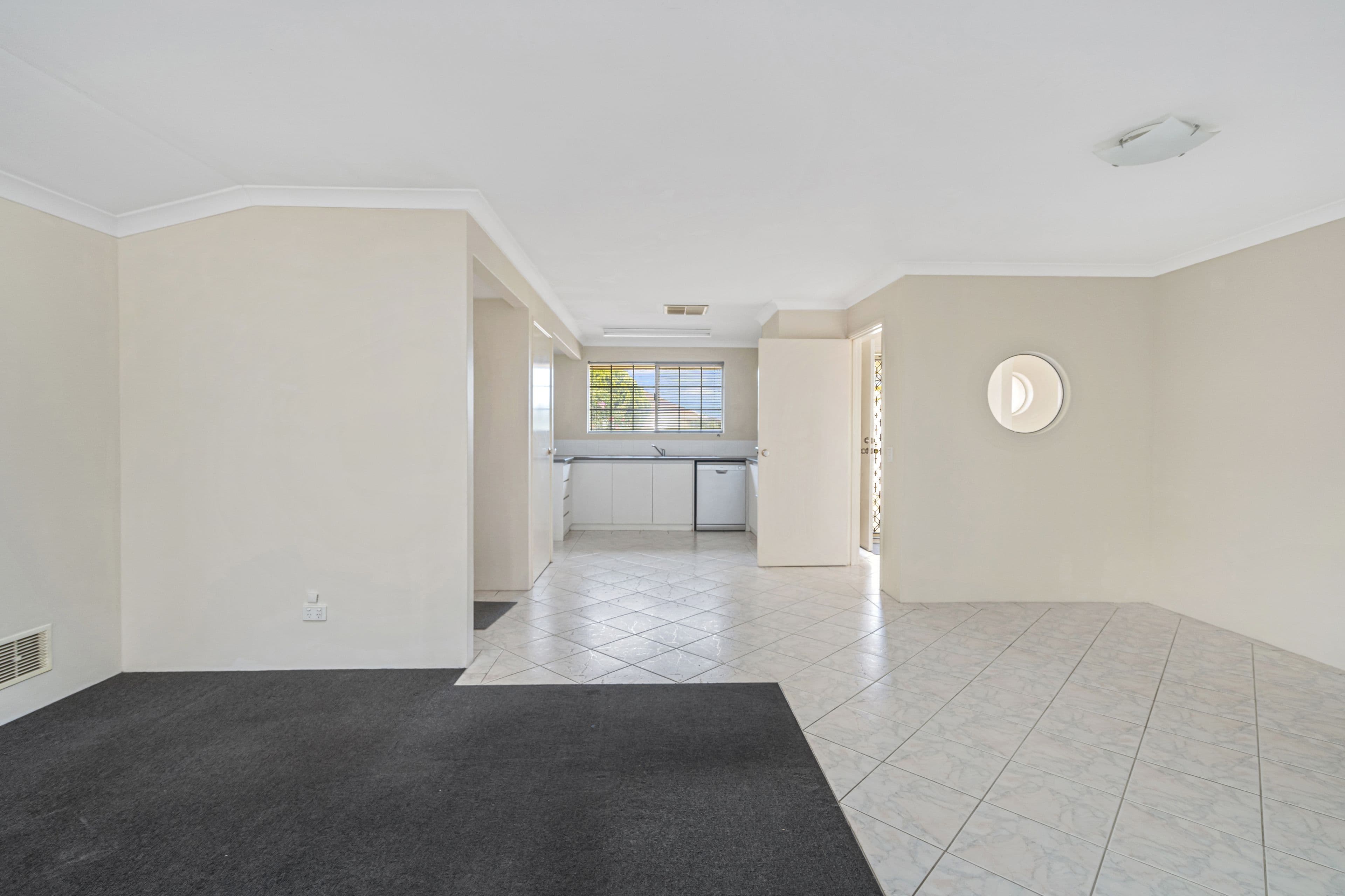 5 Davidia Lake Drive, Canning Vale WA 6155, Canning Vale - Thumbnail 3